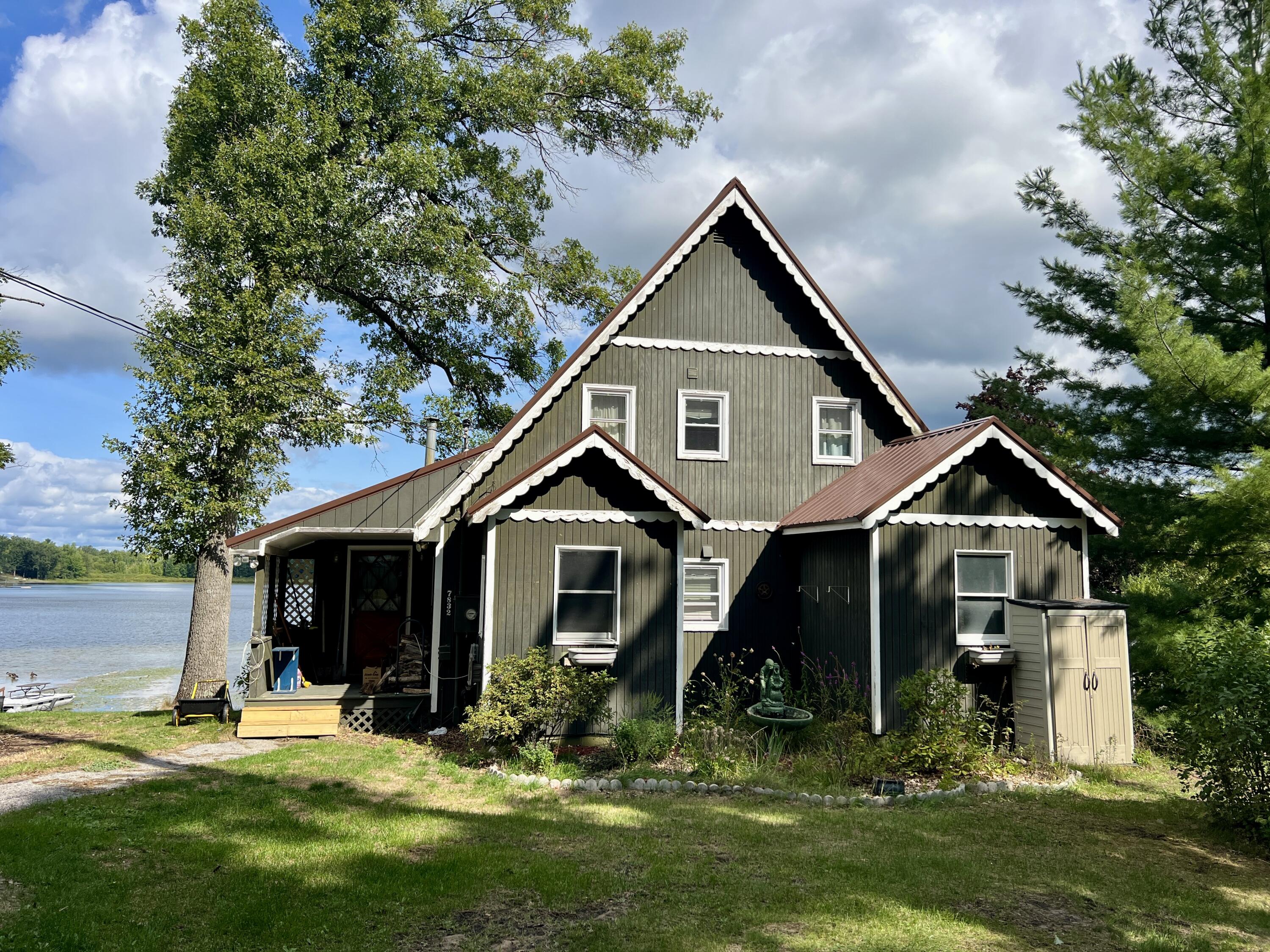 7832 E Us Highway 10 Property Photo 1