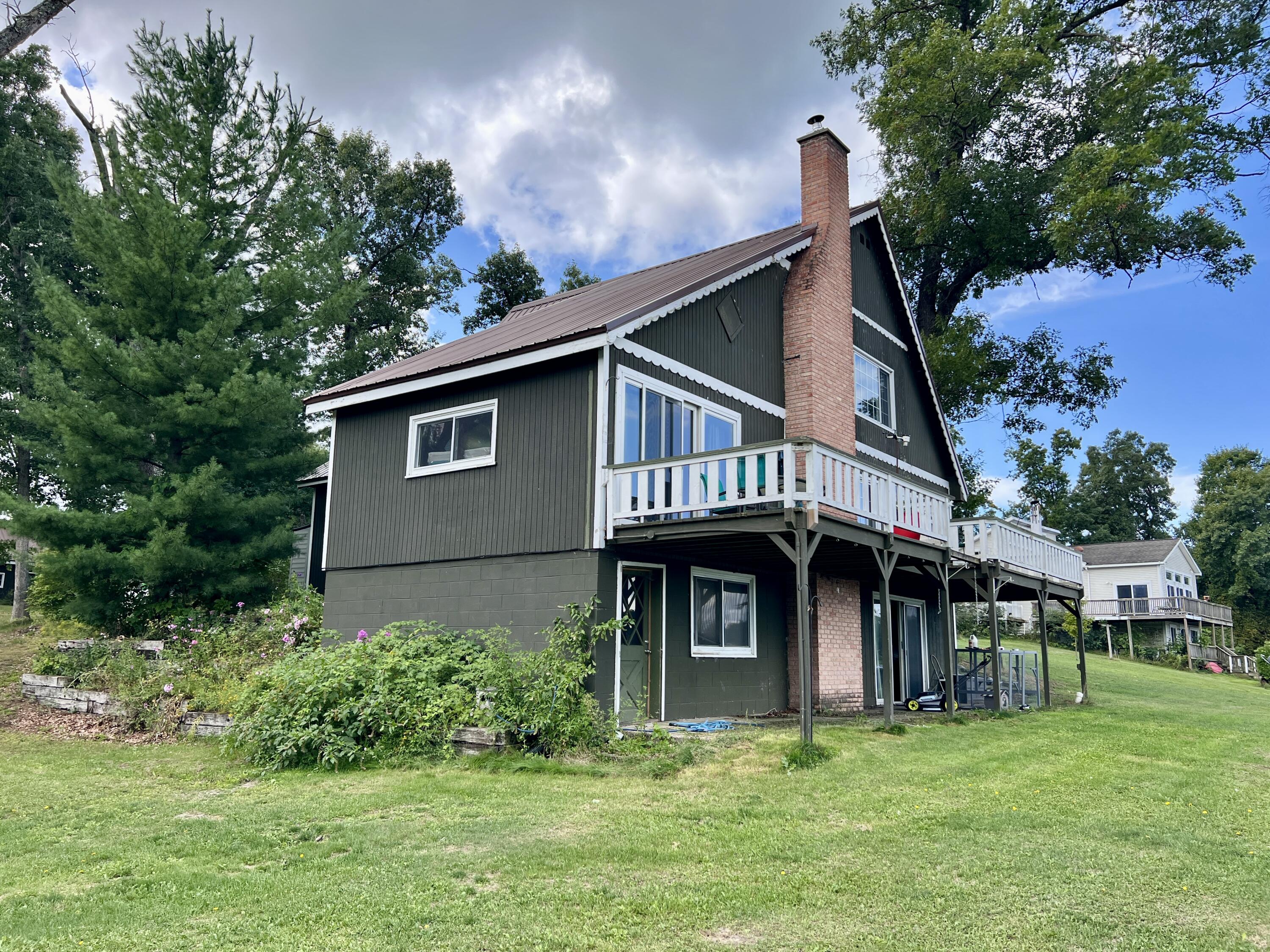 7832 E Us Highway 10 Property Photo 8