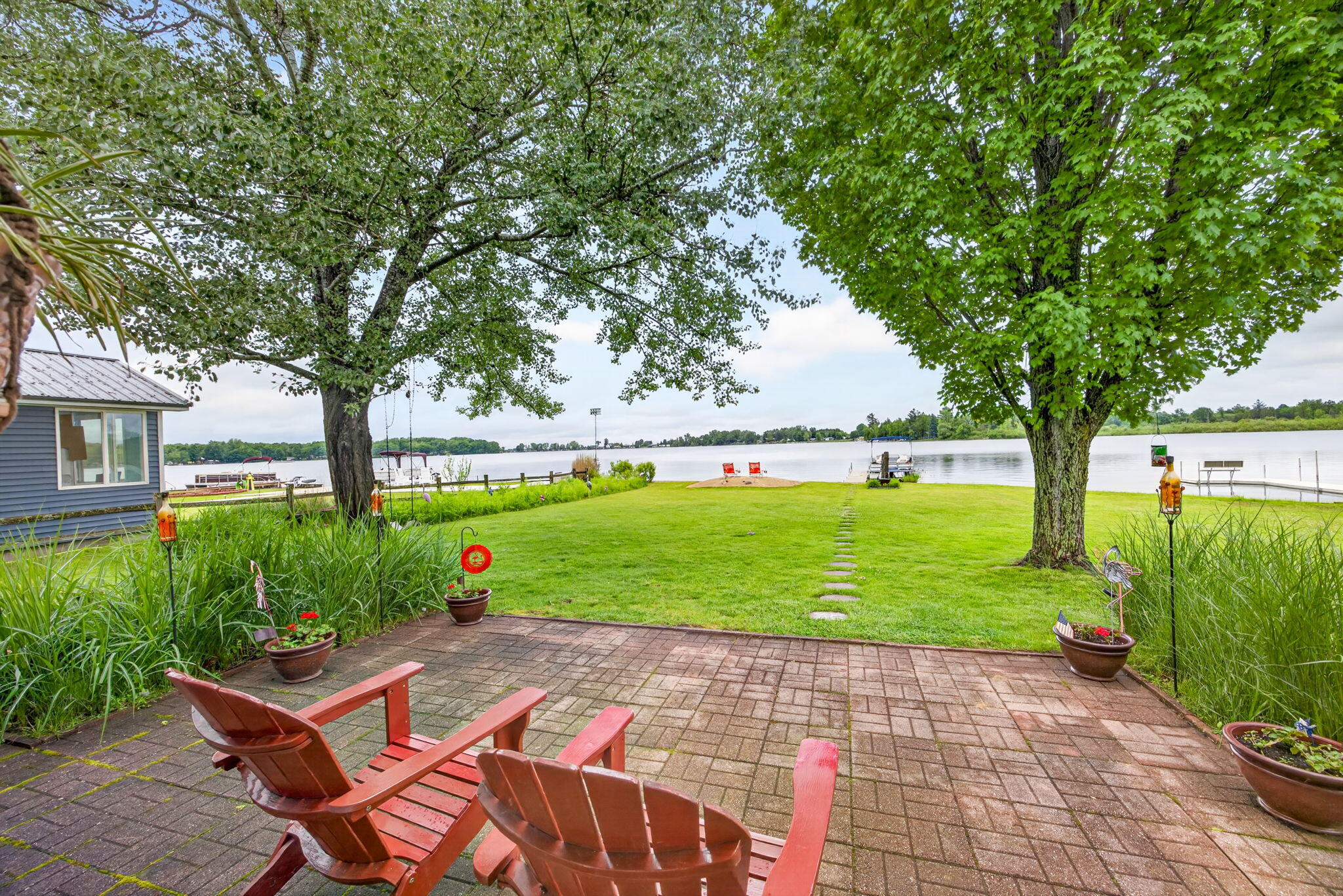 5420 Timberbend Road Property Photo 1