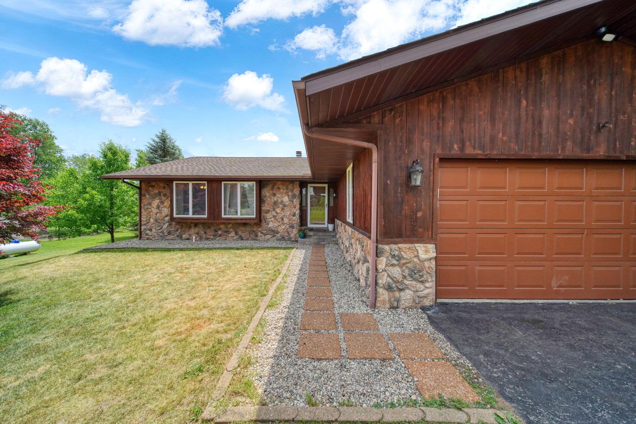 10799 Austin Road Property Photo 3