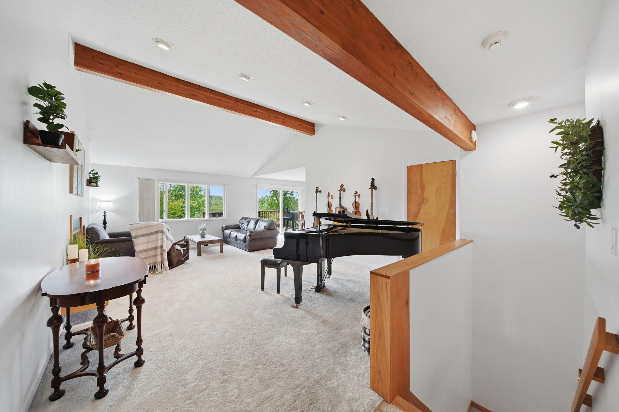 10799 Austin Road Property Photo 7