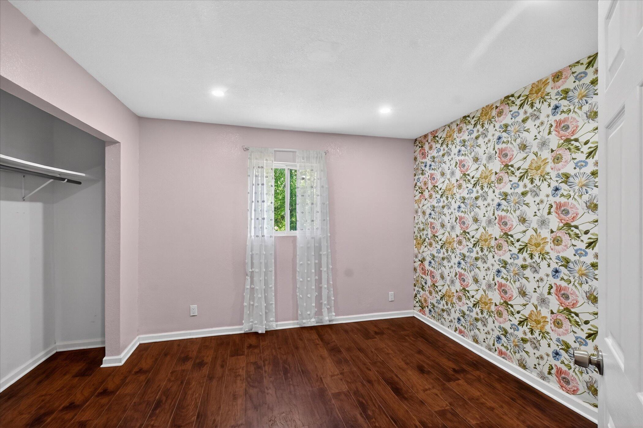 10260 N Ferris Road Property Photo 12