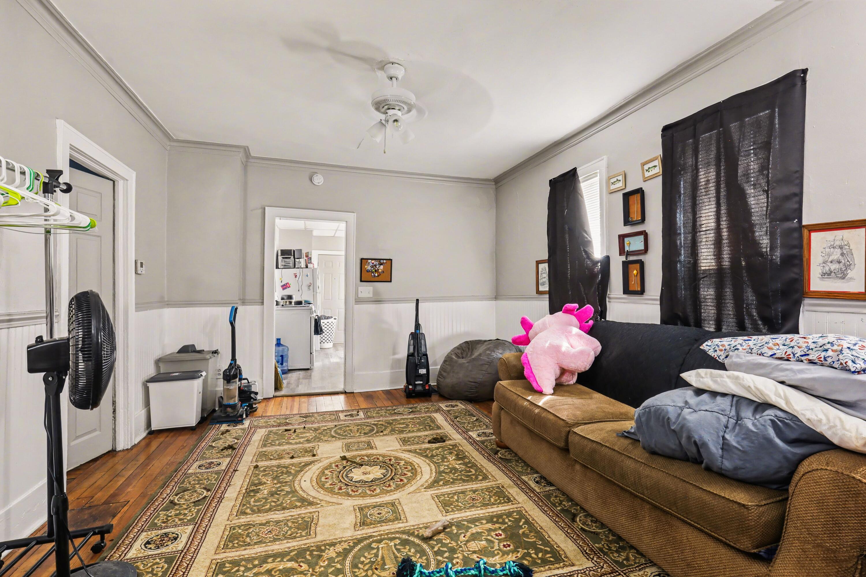 1246 Alpine Avenue Nw Property Photo 4