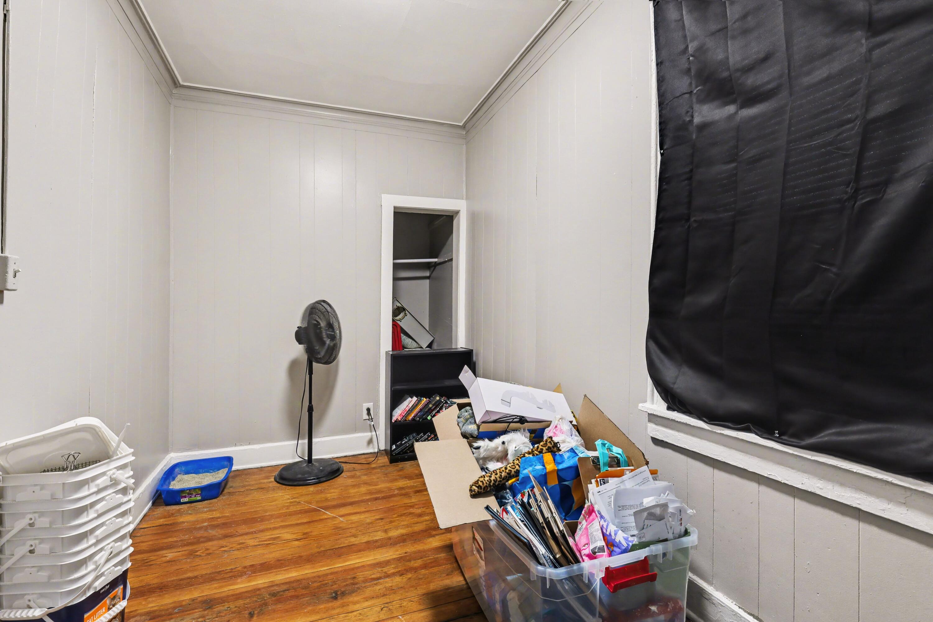 1246 Alpine Avenue Nw Property Photo 6
