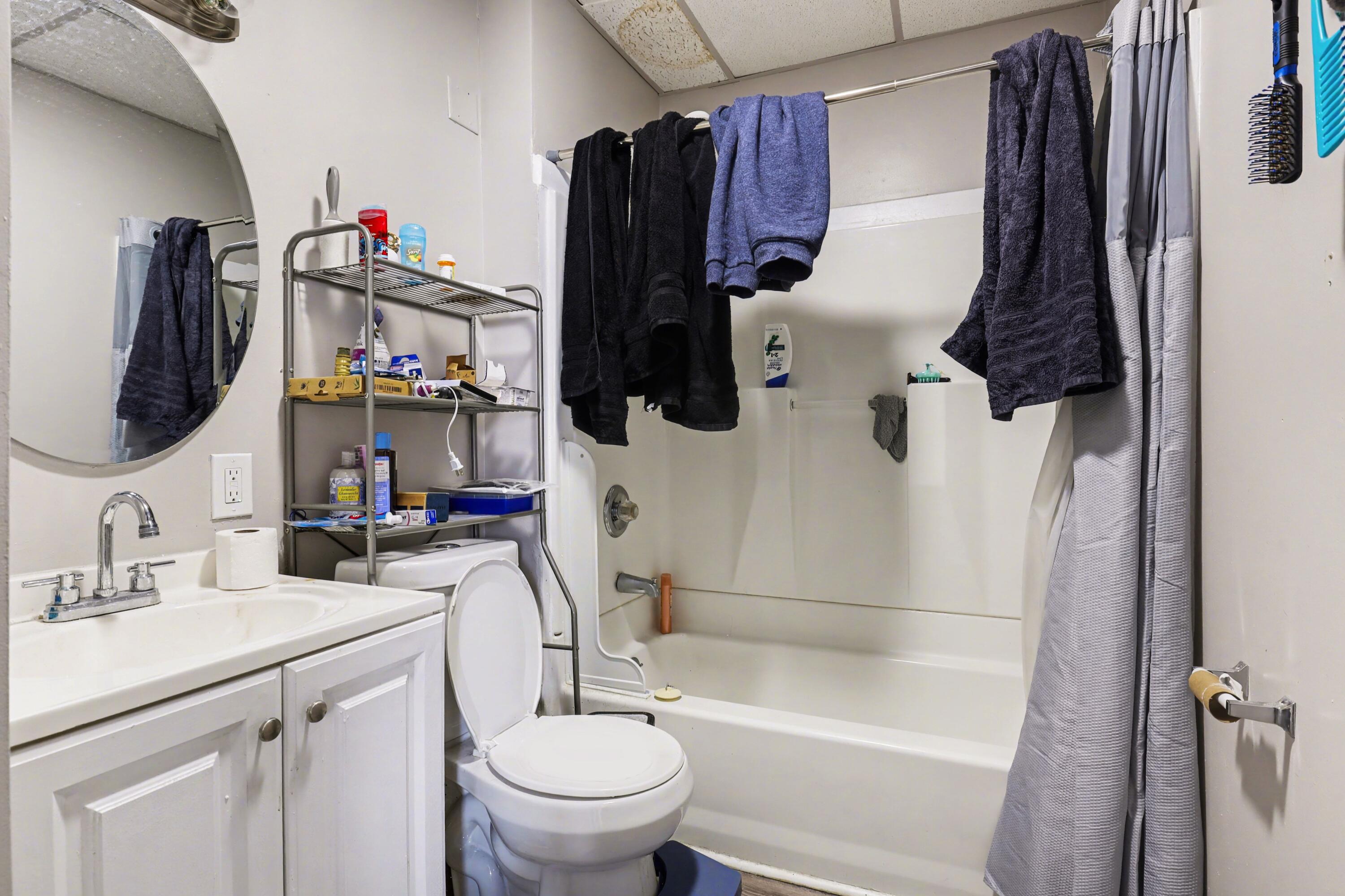 1246 Alpine Avenue Nw Property Photo 8