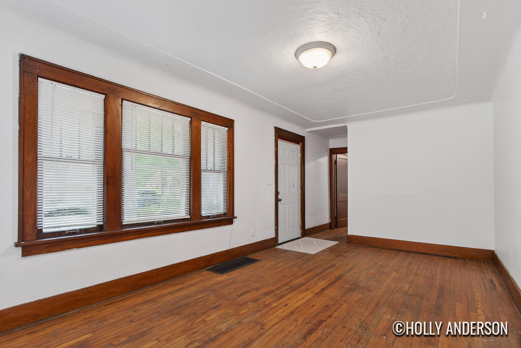3012 9th Street Property Photo 9
