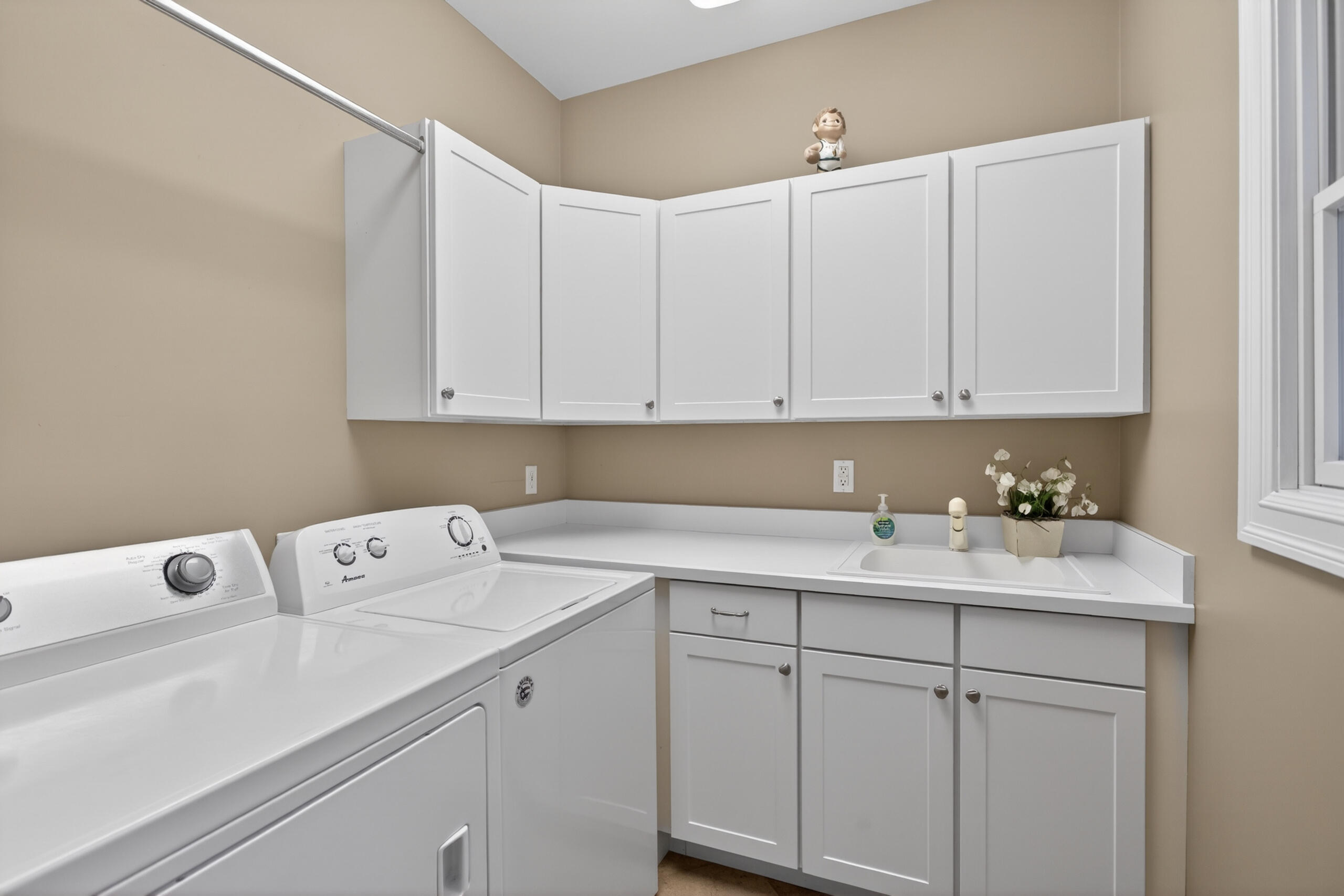 3175 Rockingham Way Road Property Photo 23