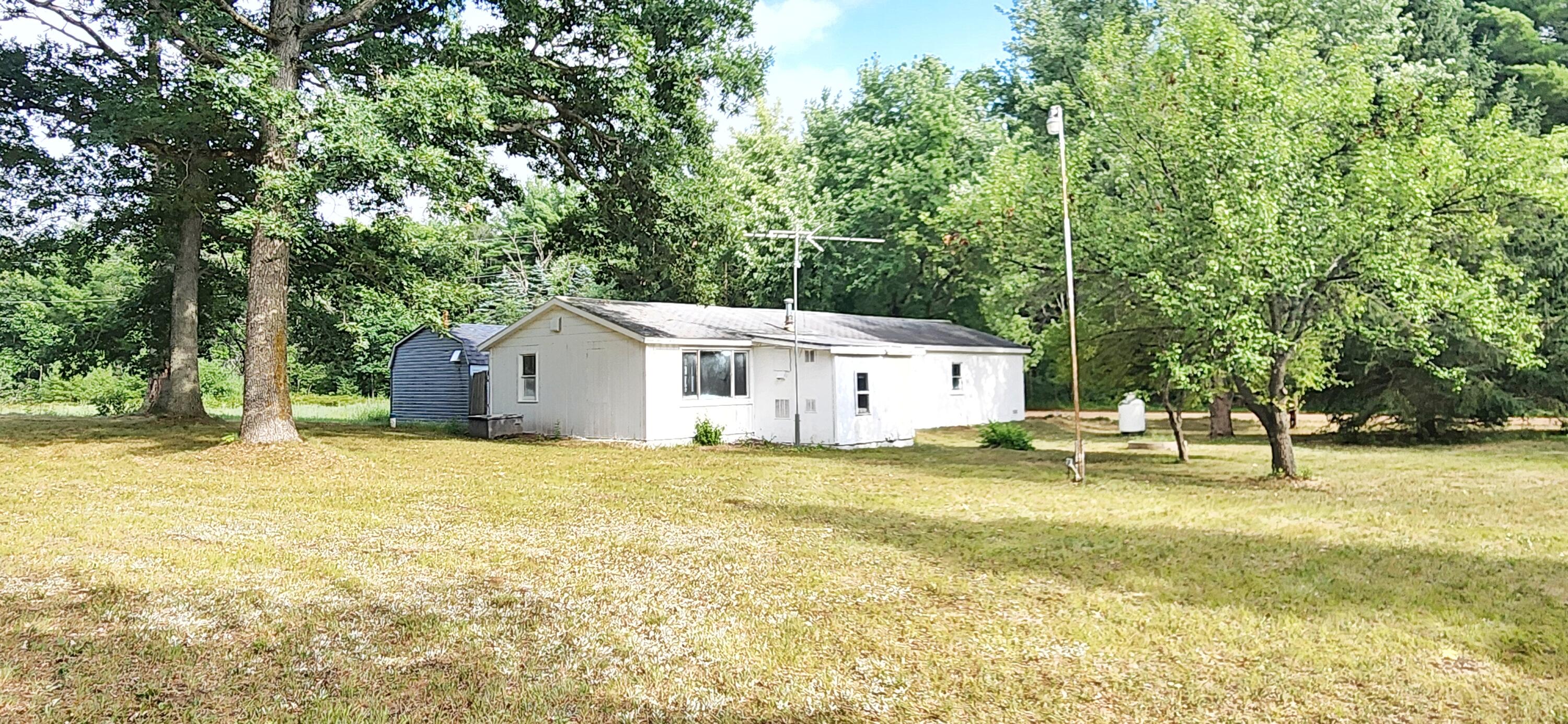 383 W 8 Mile Road Property Photo 9