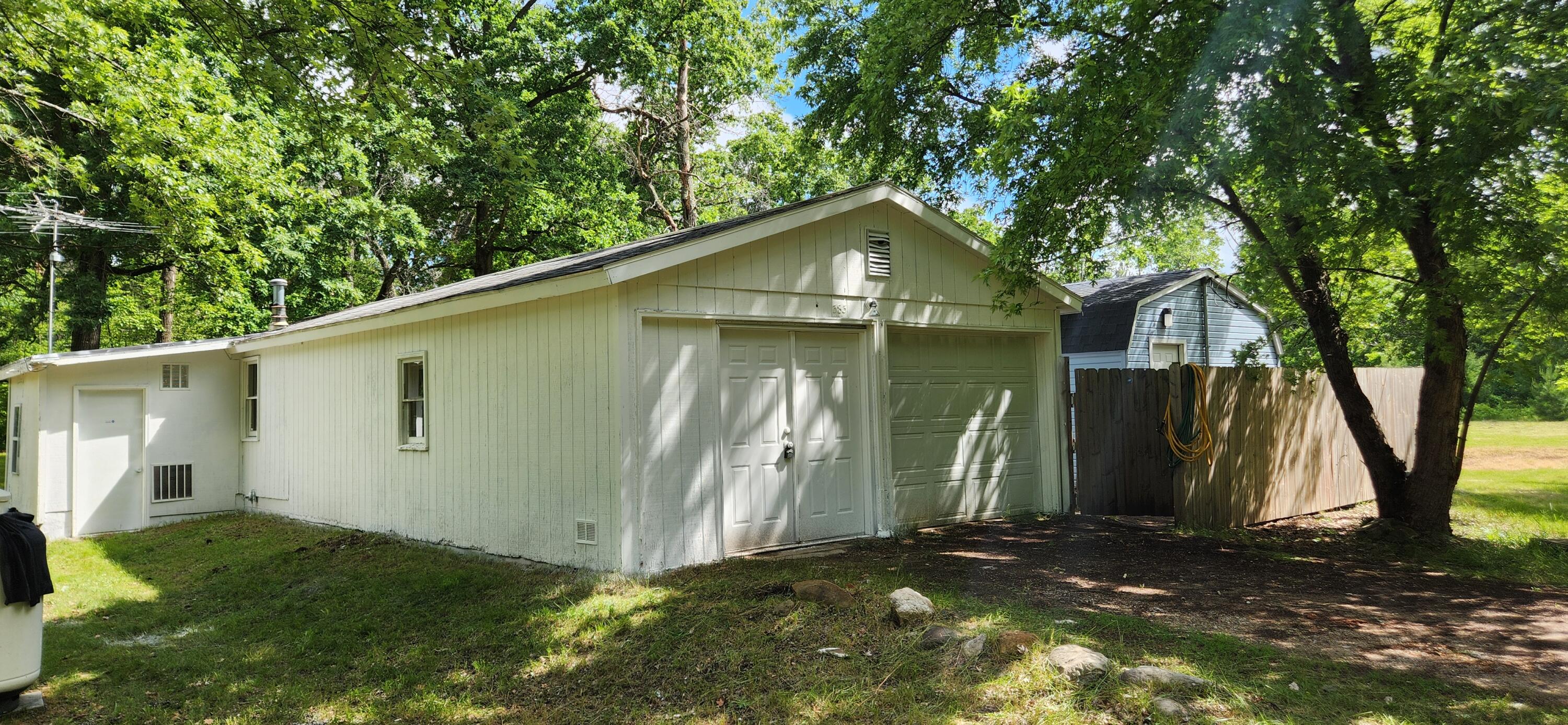 383 W 8 Mile Road Property Photo 12
