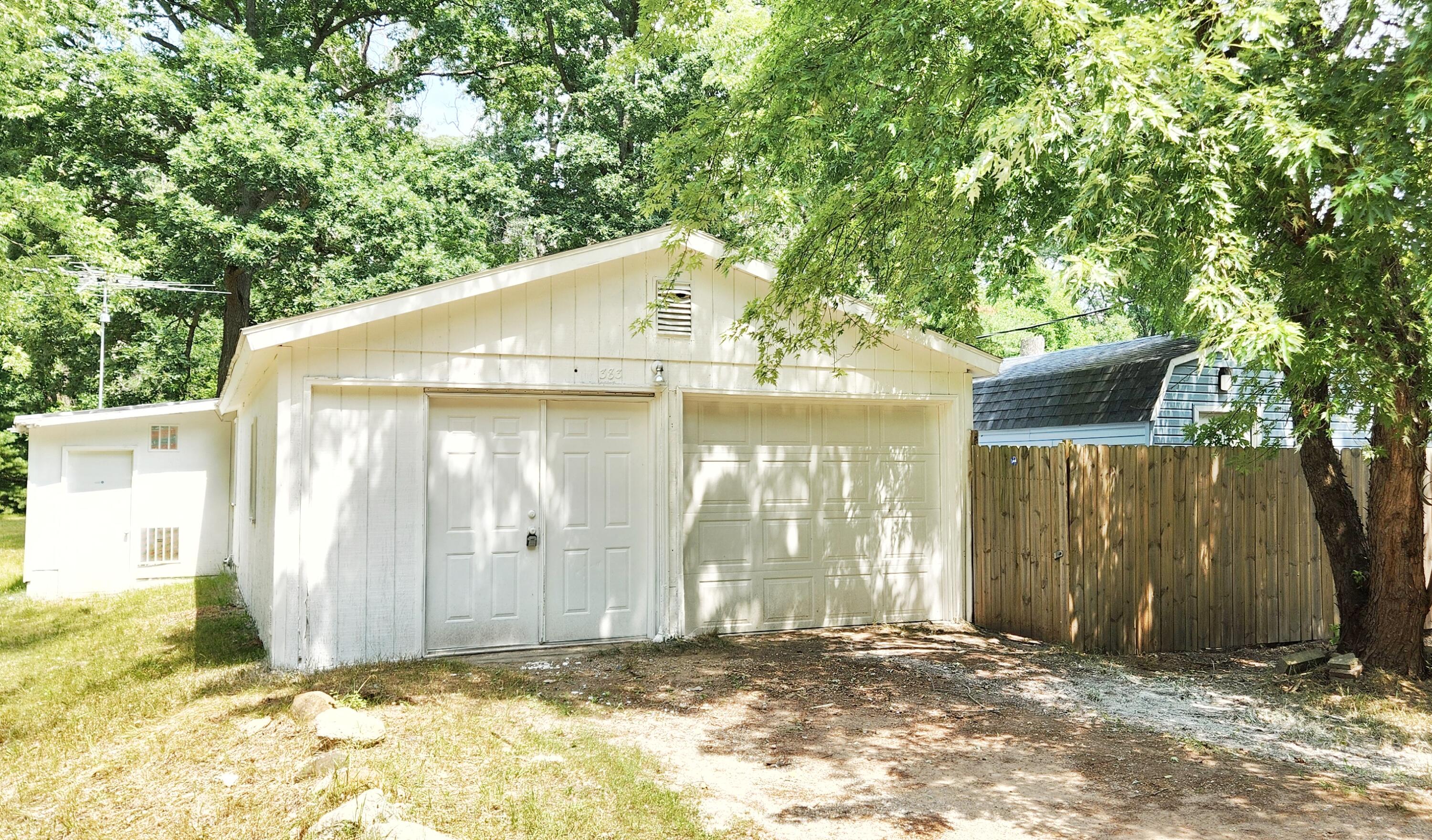 383 W 8 Mile Road Property Photo 21