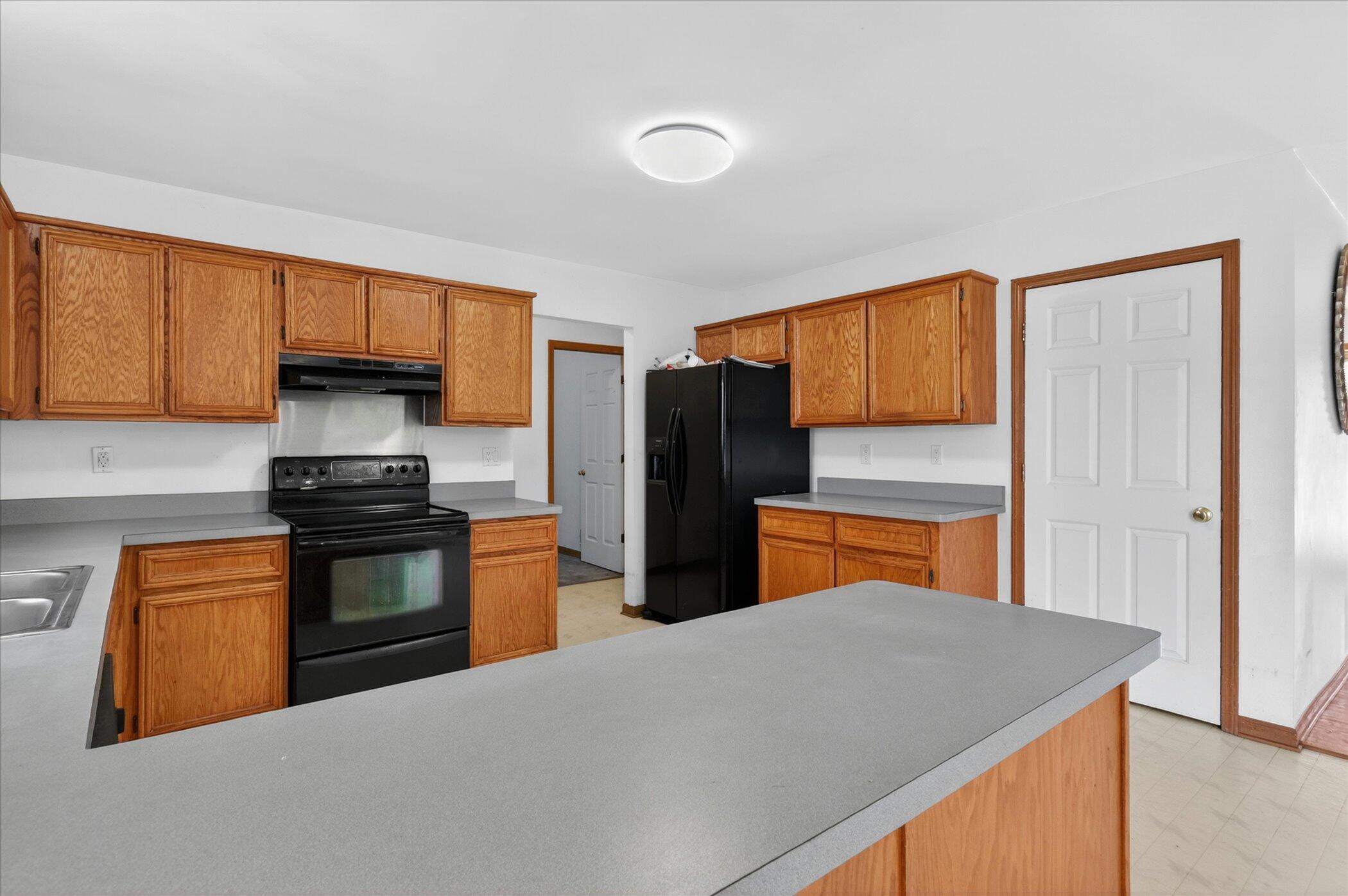 33470 Paoletti Drive Property Photo 9