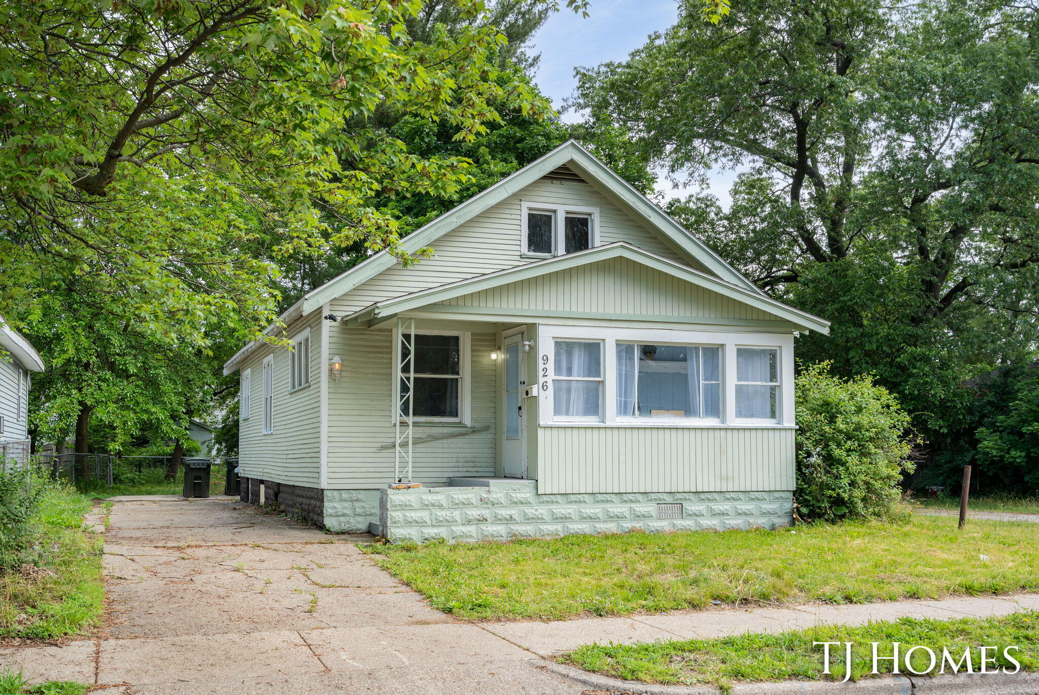 926 Emerson Avenue Property Photo 1