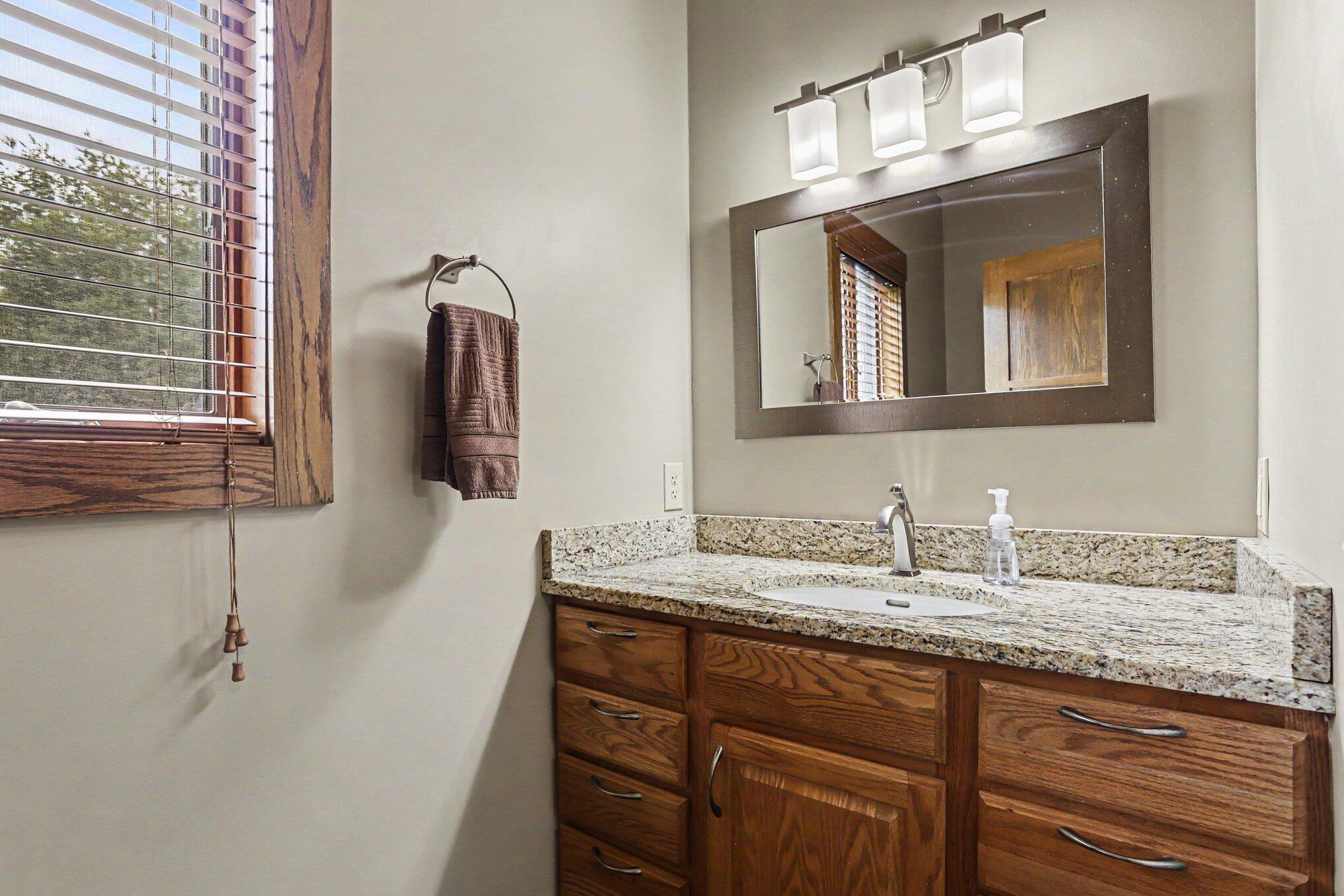 8874 1 Mile Road Property Photo 21