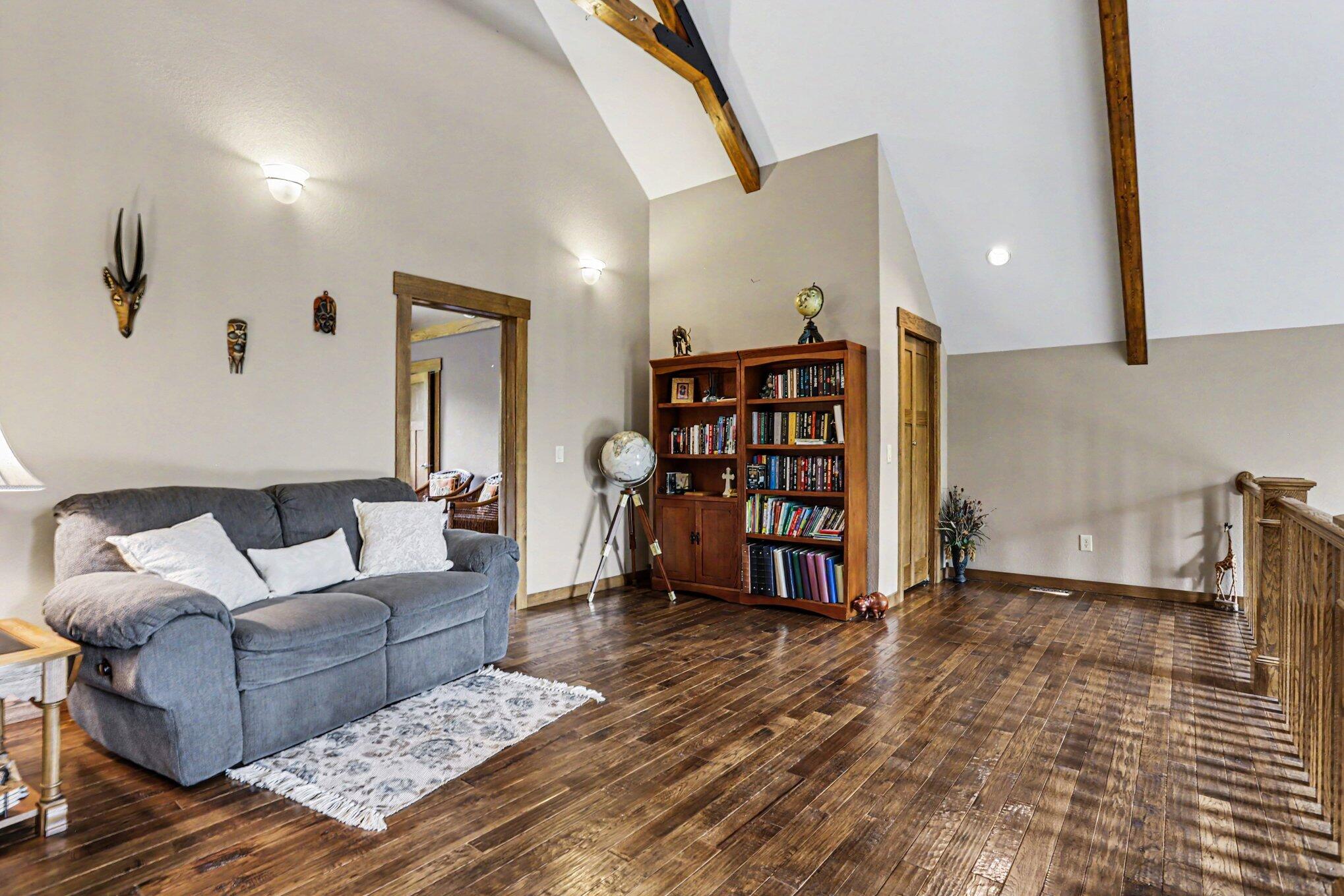 8874 1 Mile Road Property Photo 32