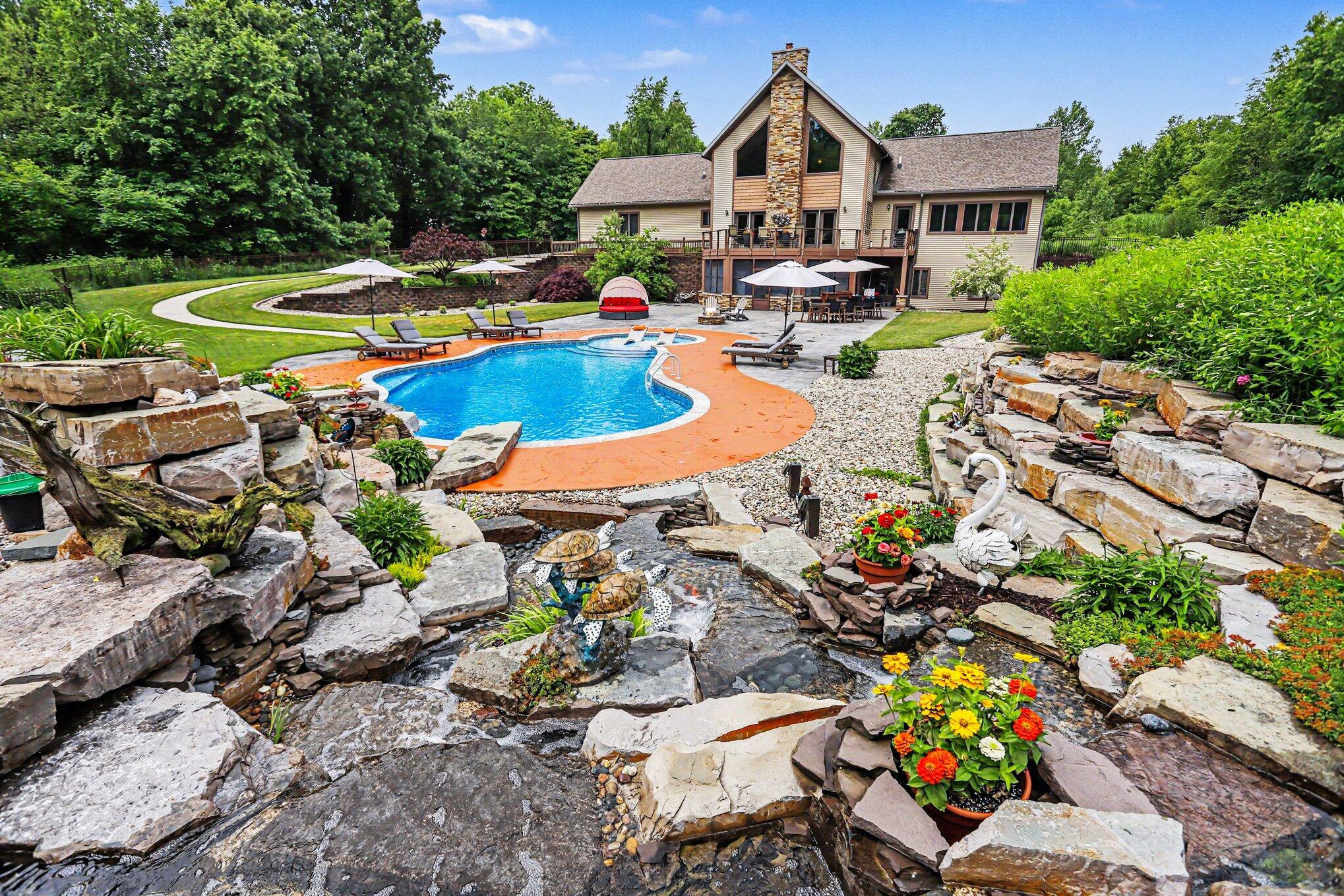 8874 1 Mile Road Property Photo 49