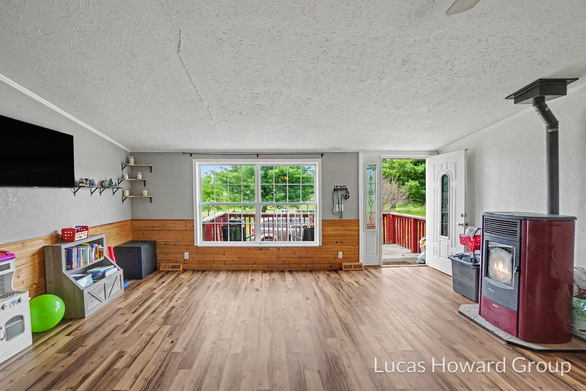 6944 S Saddler Road Property Photo 2