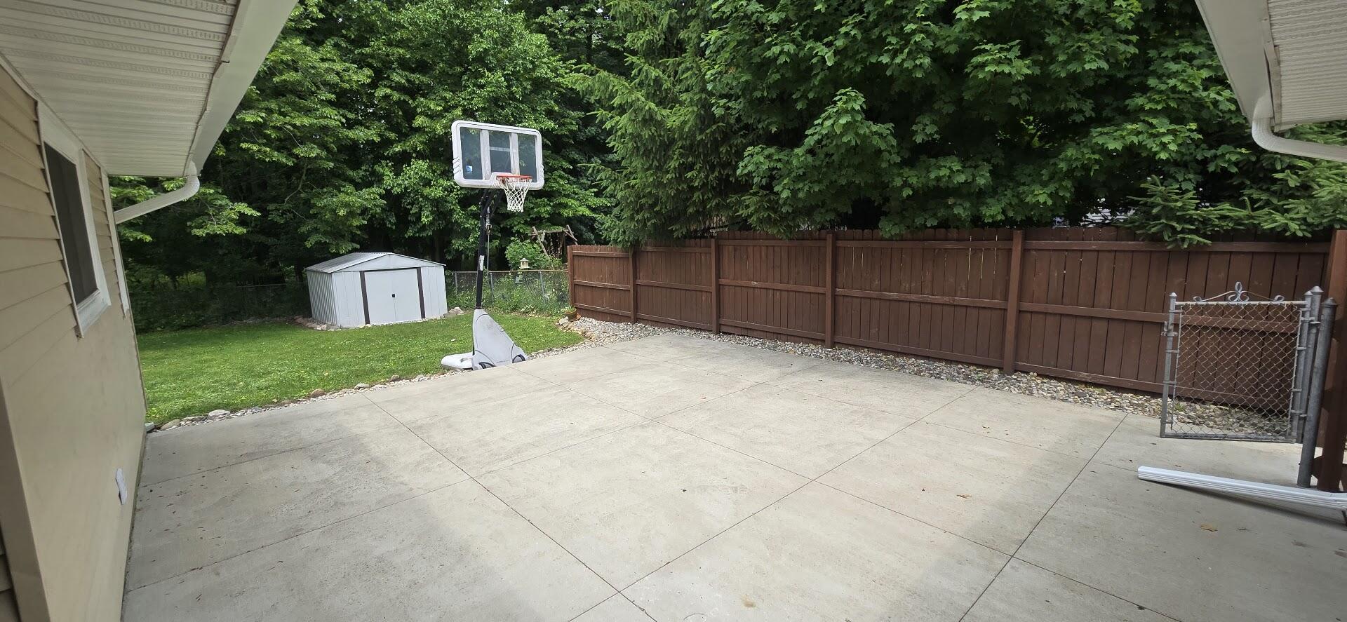211 Forest Street Property Photo 6