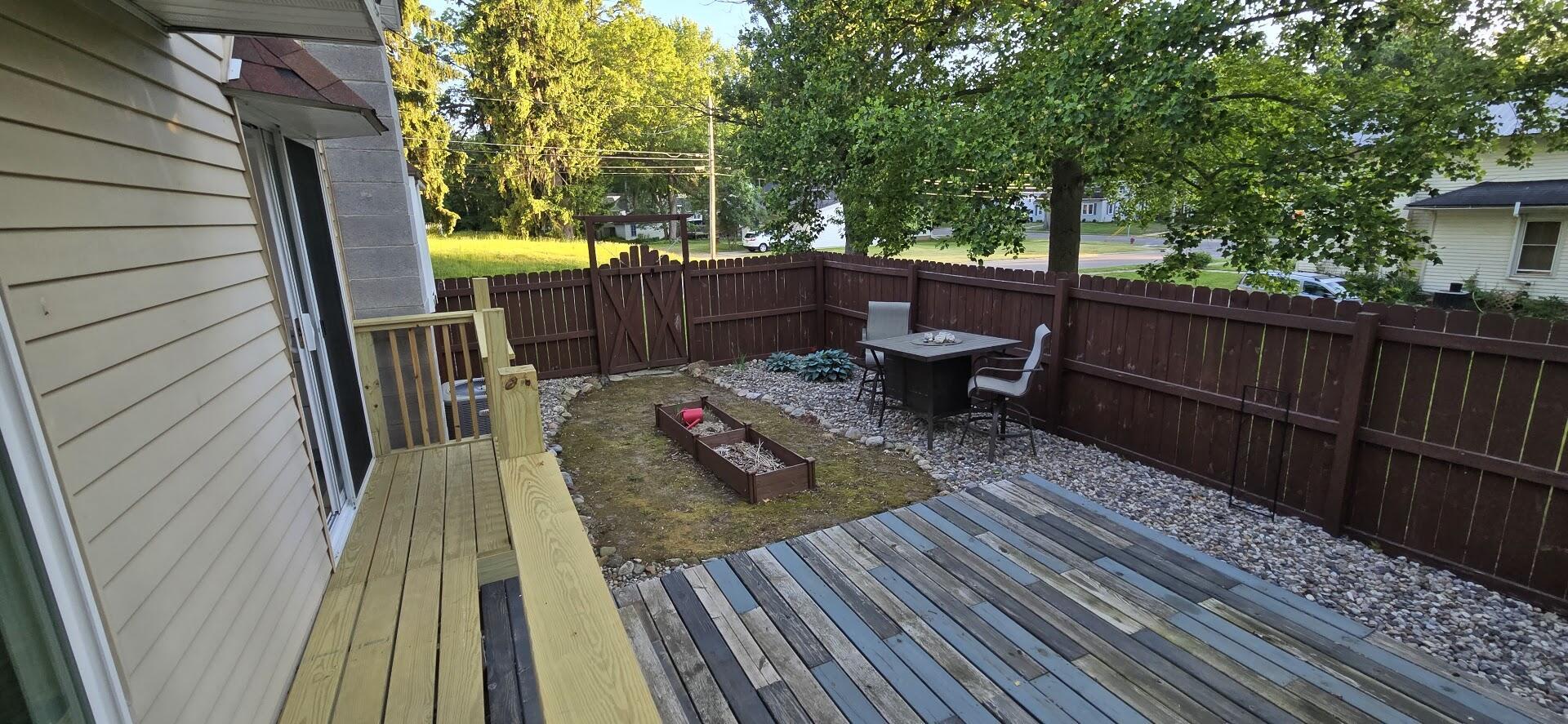211 Forest Street Property Photo 7