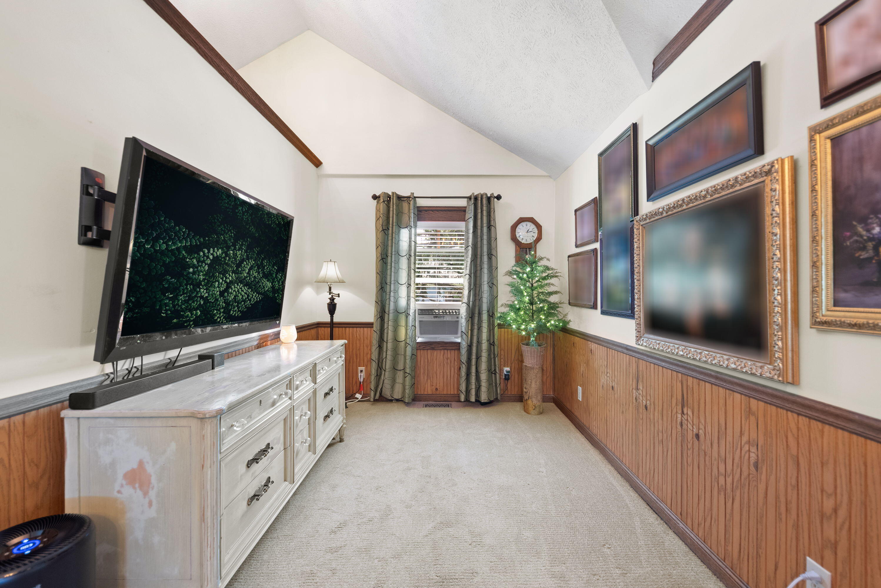 2 E Ash Street E Property Photo 31