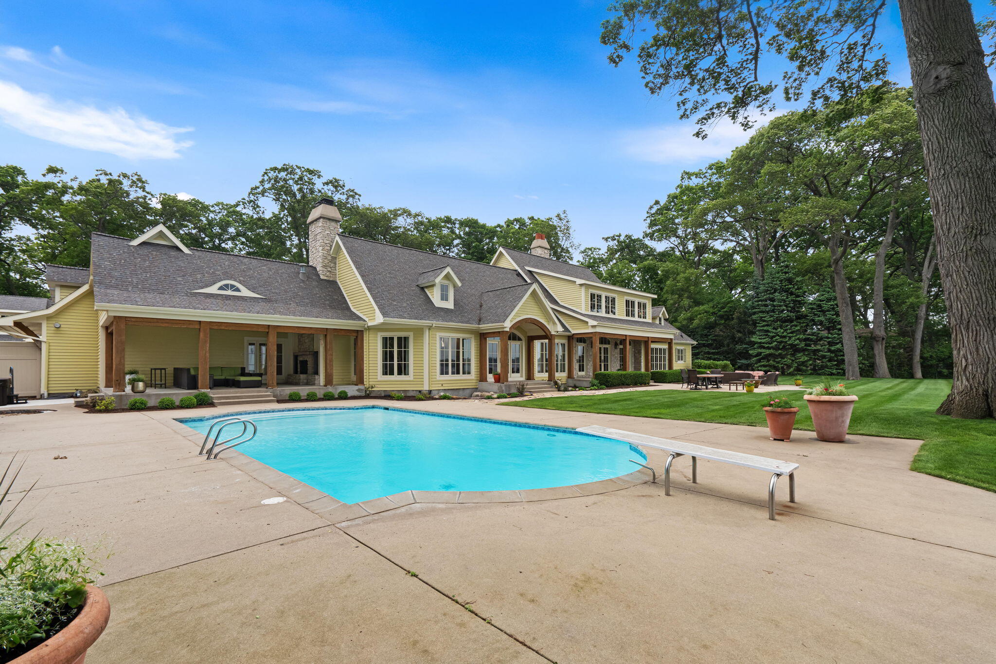 329 W Circle Drive Property Photo 121