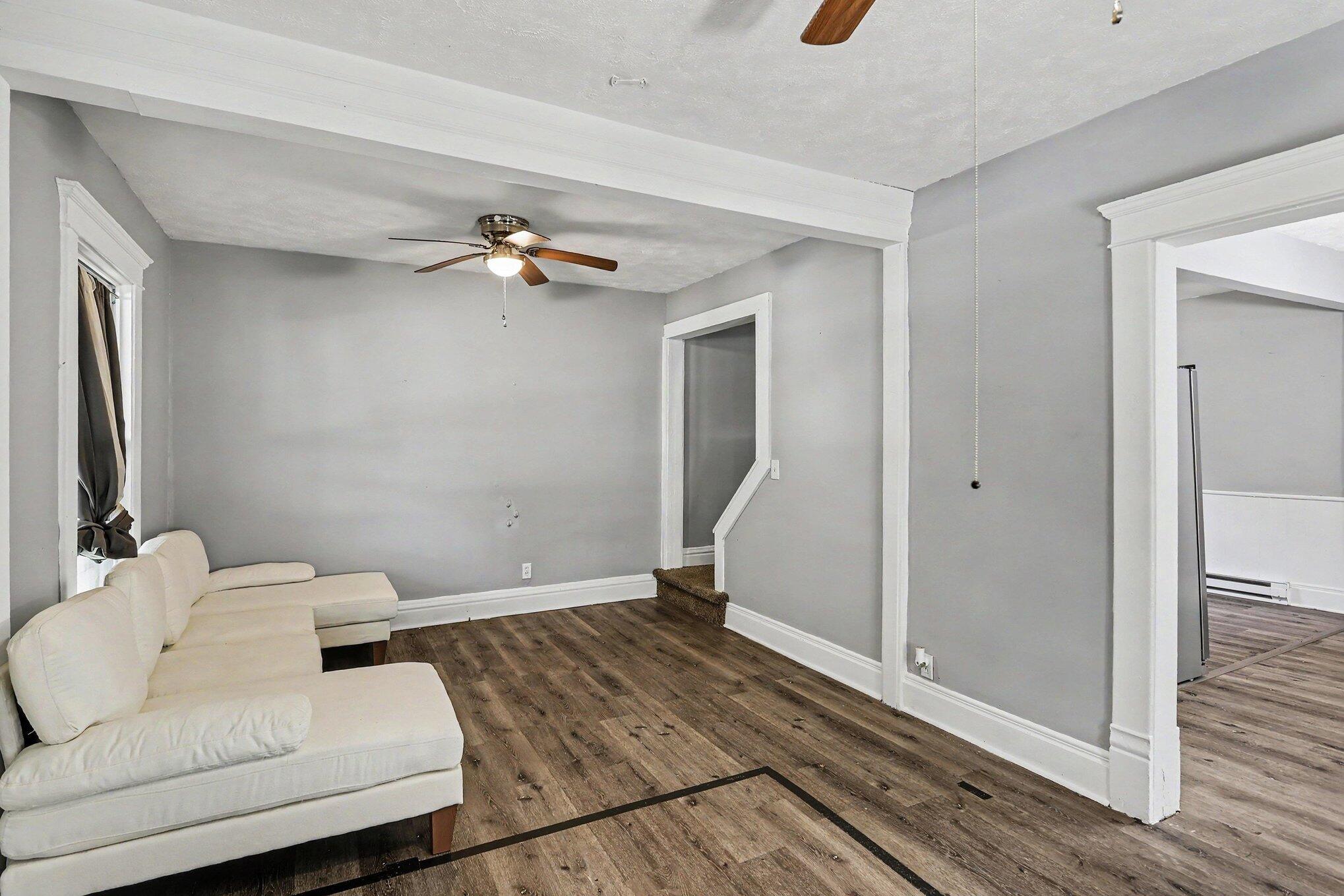 1222 E Kalamazoo Street Property Photo 4