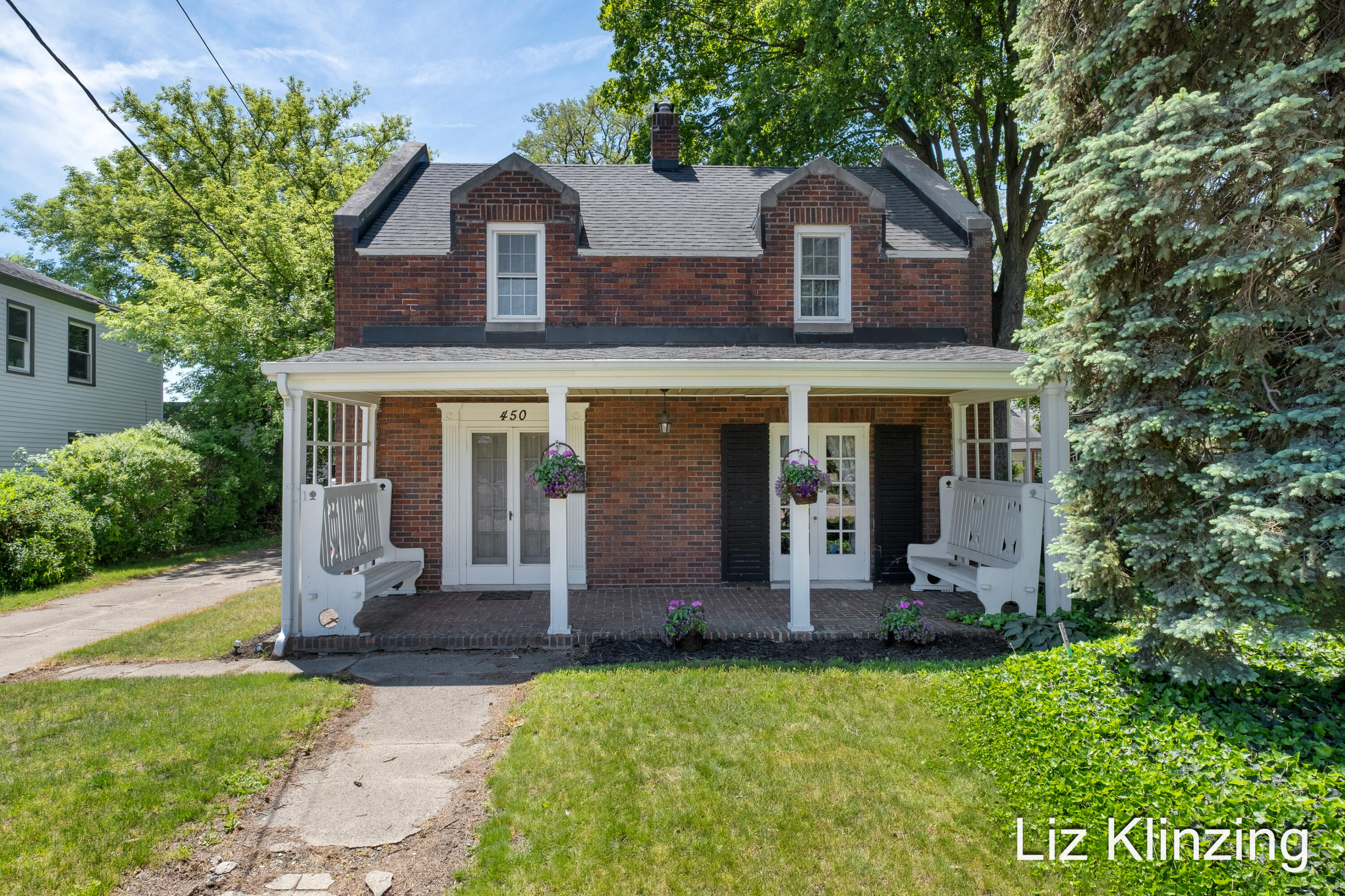 450 Burton Street Se Property Photo 1