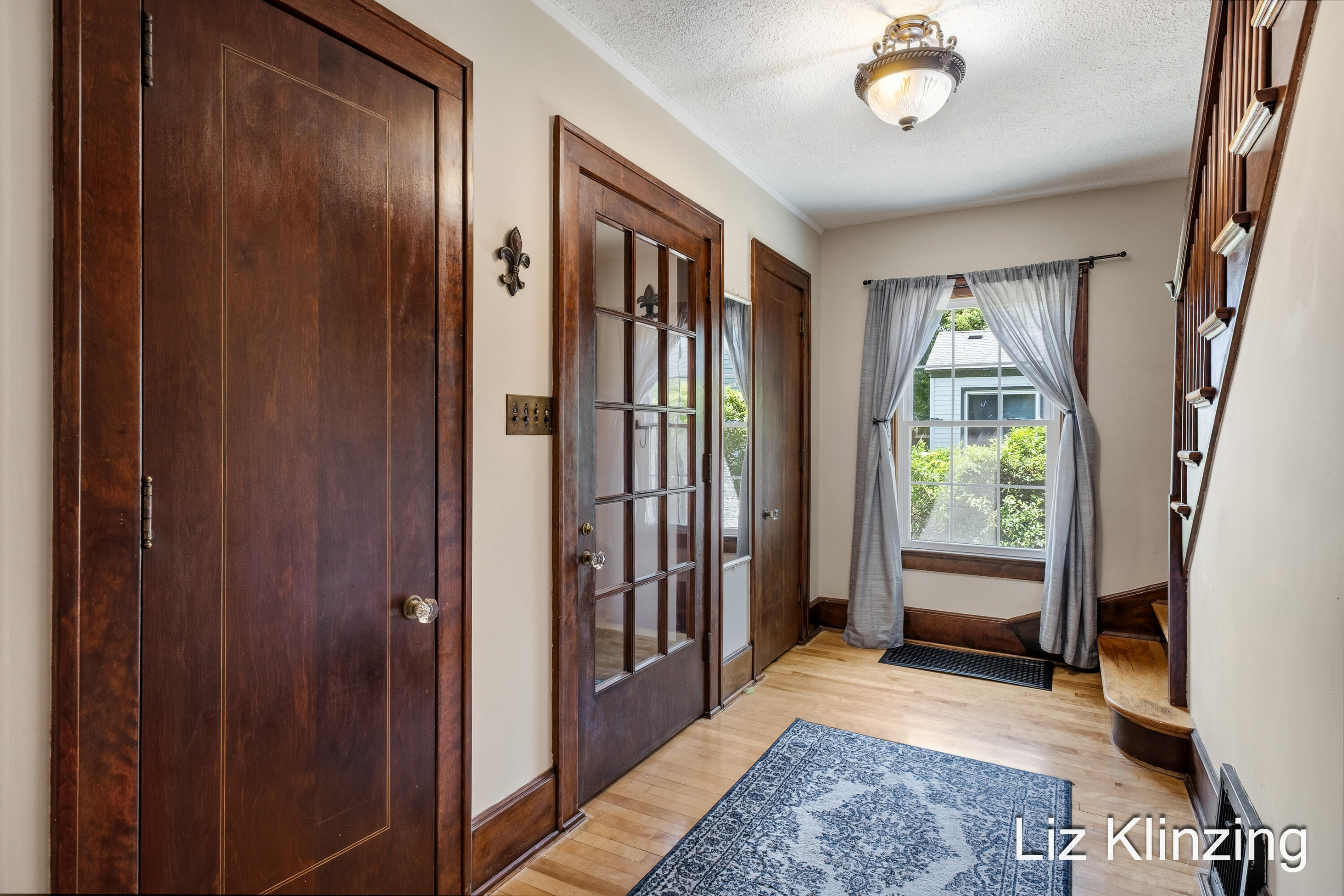 450 Burton Street Se Property Photo 5
