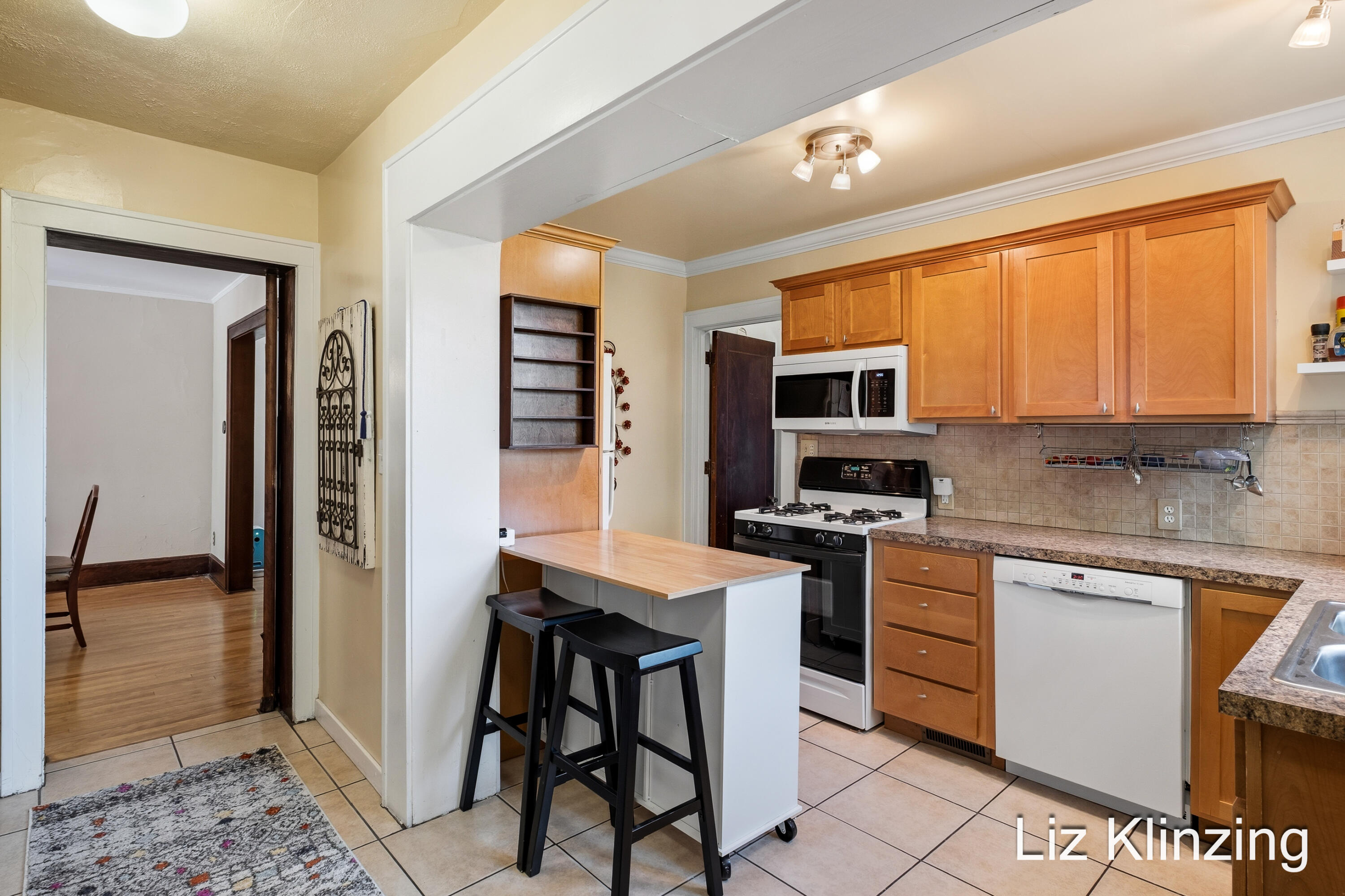 450 Burton Street Se Property Photo 10