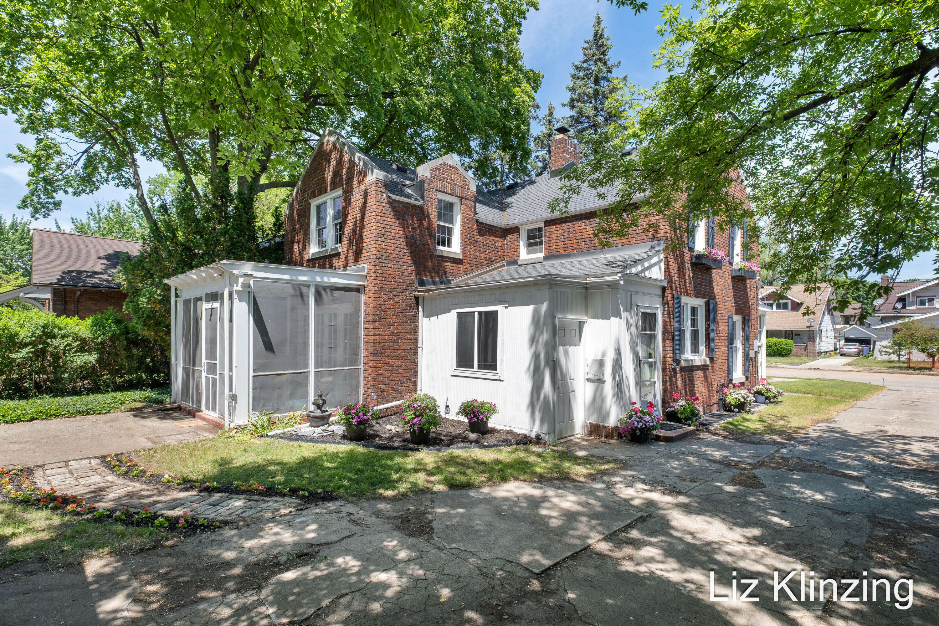 450 Burton Street Se Property Photo 27