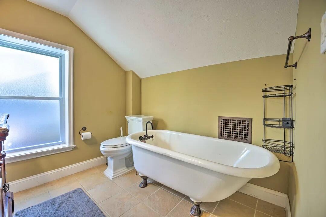 803 Court Street Property Photo 19