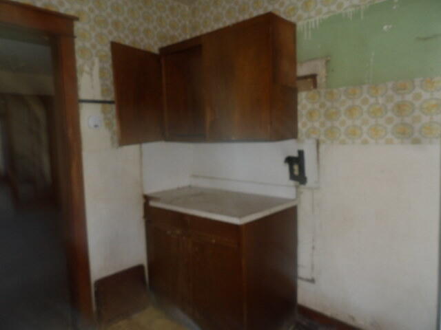 709 S Main Street Property Photo 13