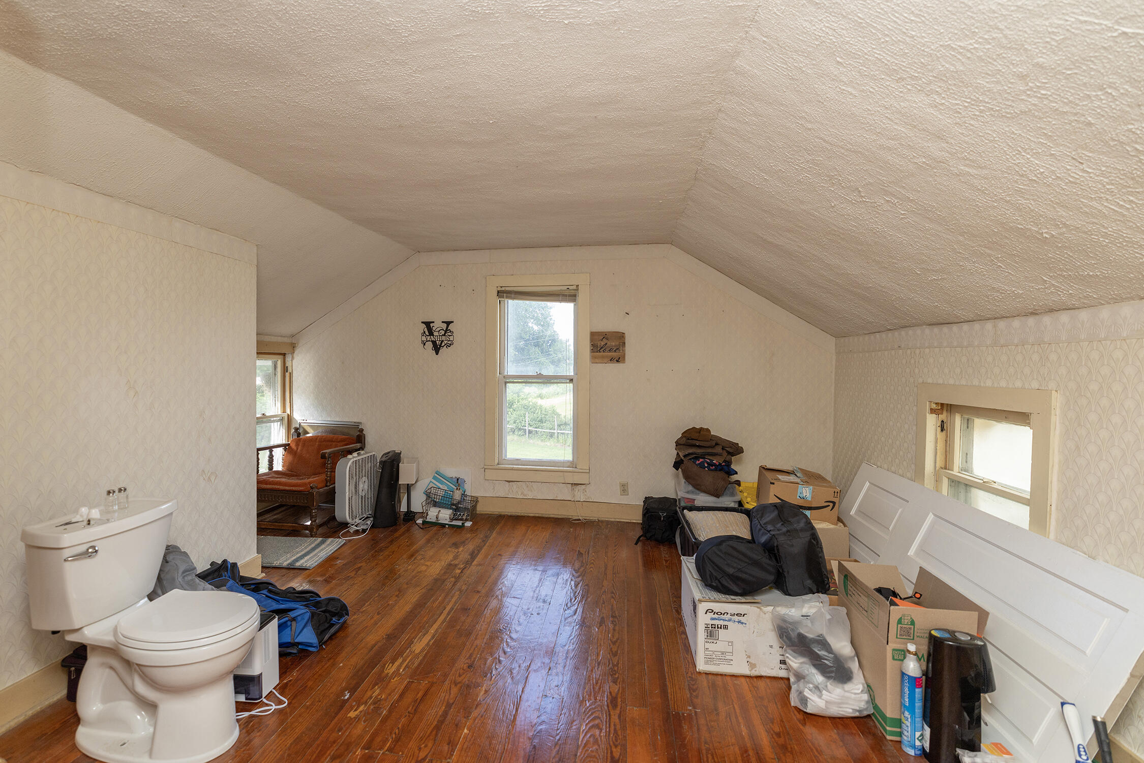 123 Hilltop Lane Property Photo 16