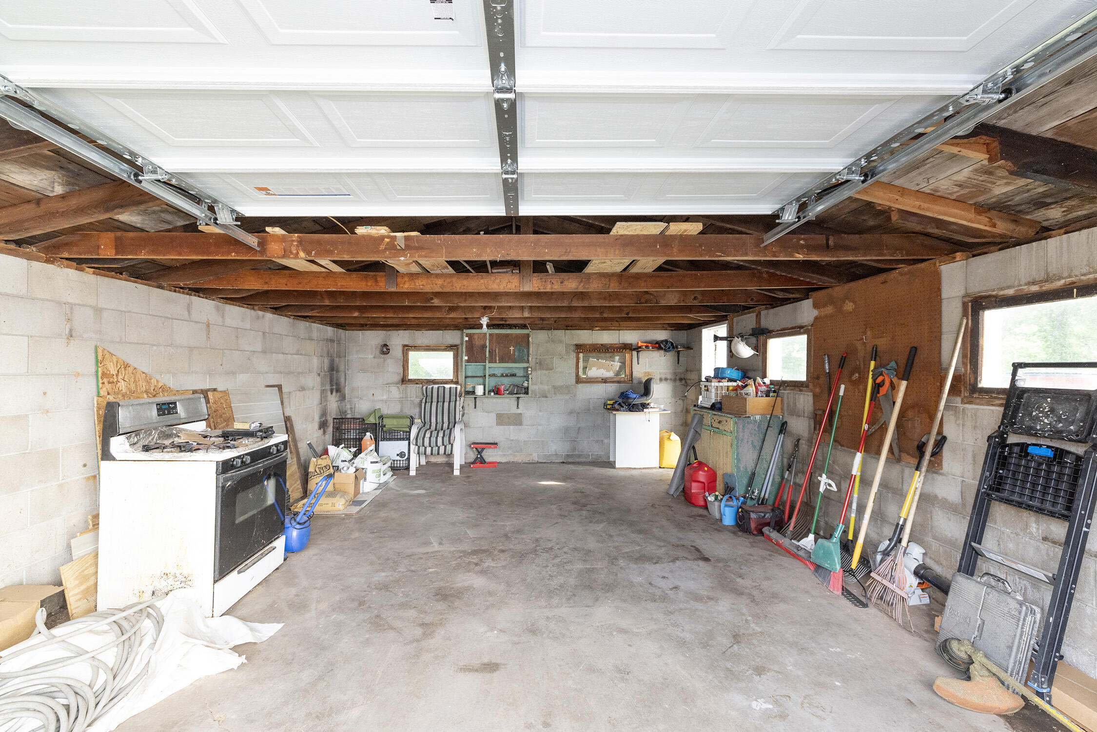 123 Hilltop Lane Property Photo 22