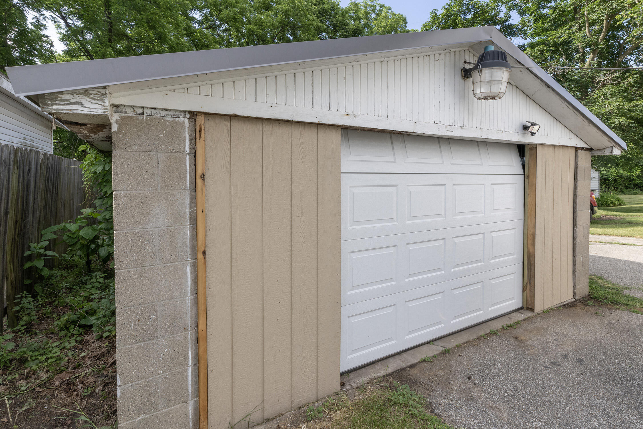 123 Hilltop Lane Property Photo 24