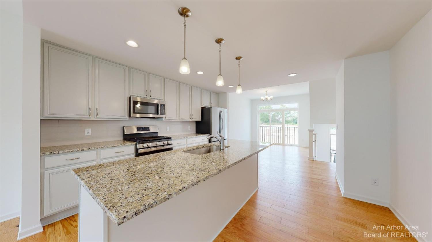 2741 Bristol Ridge Drive Property Photo 5