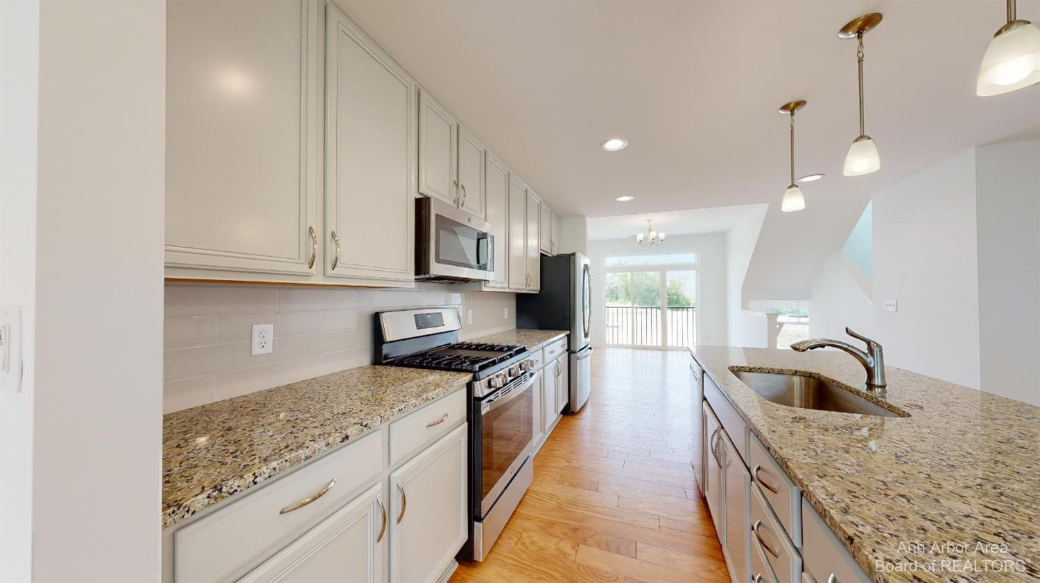 2741 Bristol Ridge Drive Property Photo 9