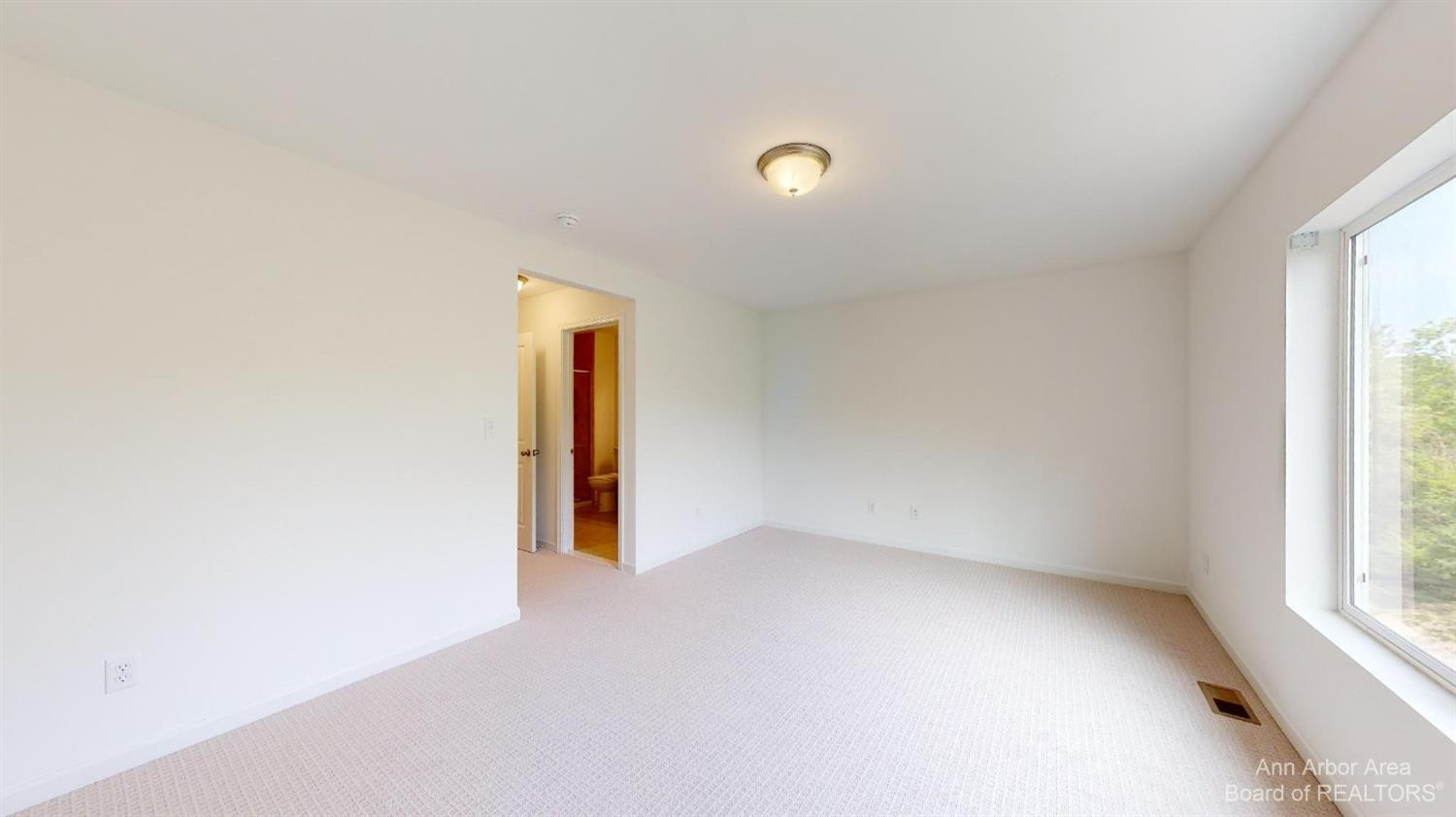 2741 Bristol Ridge Drive Property Photo 13