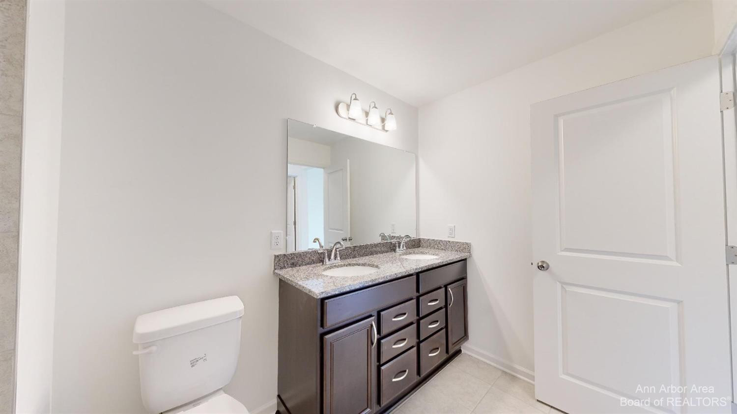 2741 Bristol Ridge Drive Property Photo 15