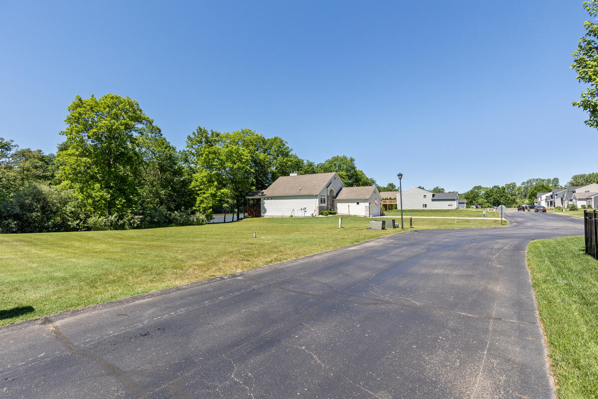578 Swan River Drive Property Photo 10