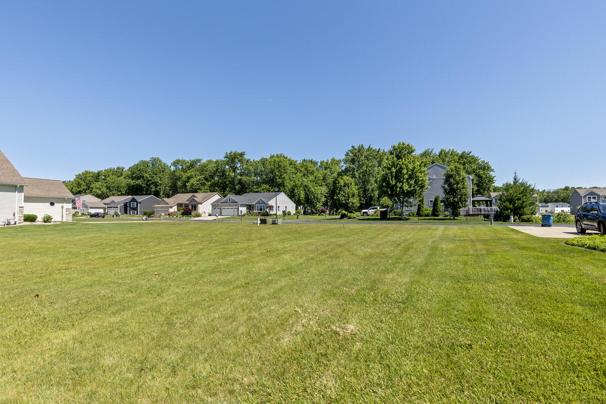 578 Swan River Drive Property Photo 11