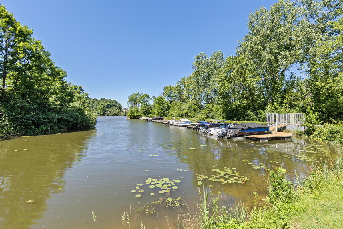 578 Swan River Drive Property Photo 18