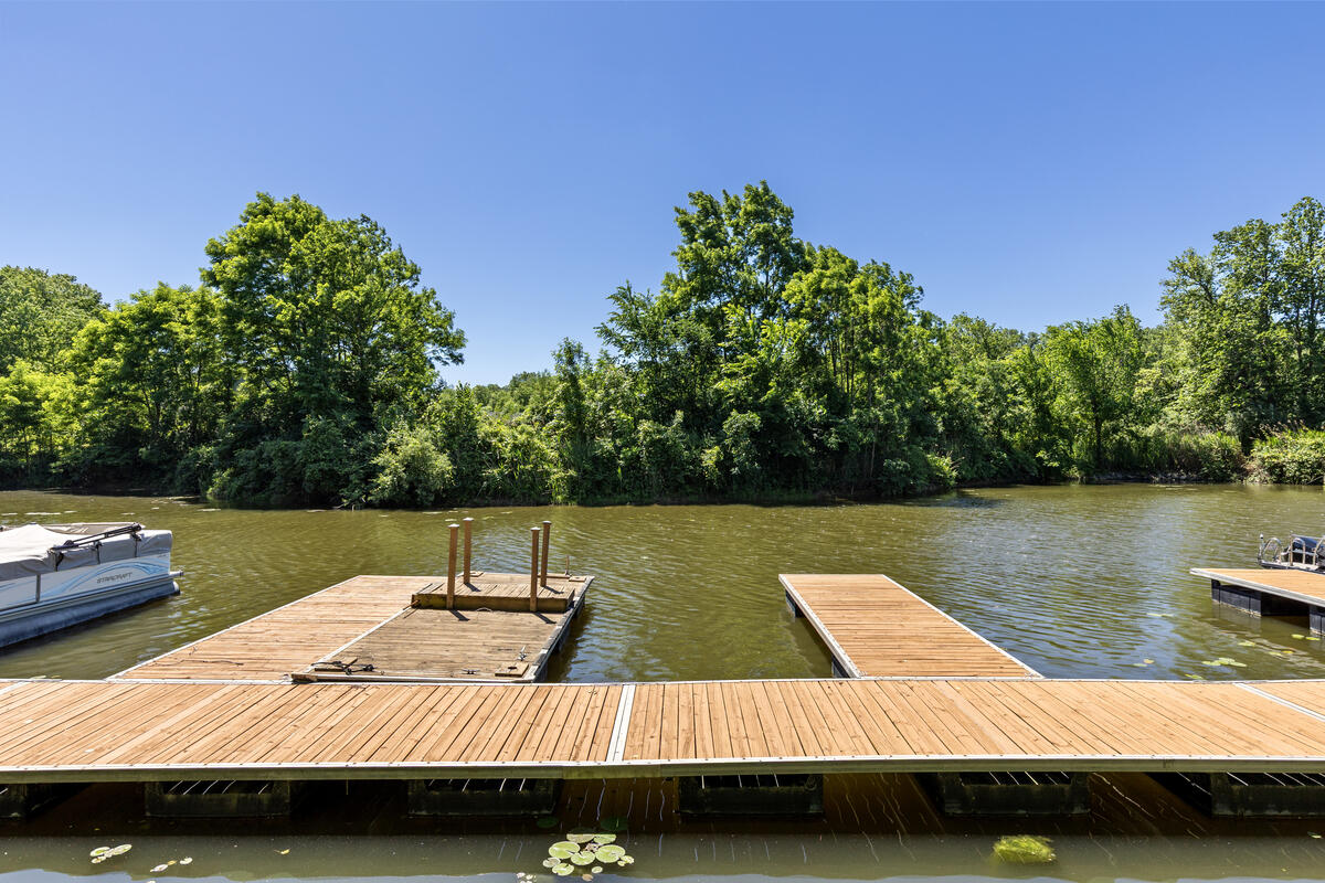 578 Swan River Drive Property Photo 19