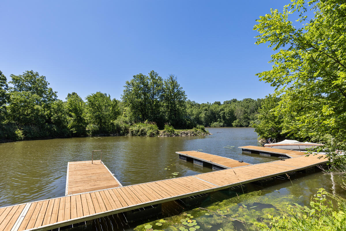 578 Swan River Drive Property Photo 20
