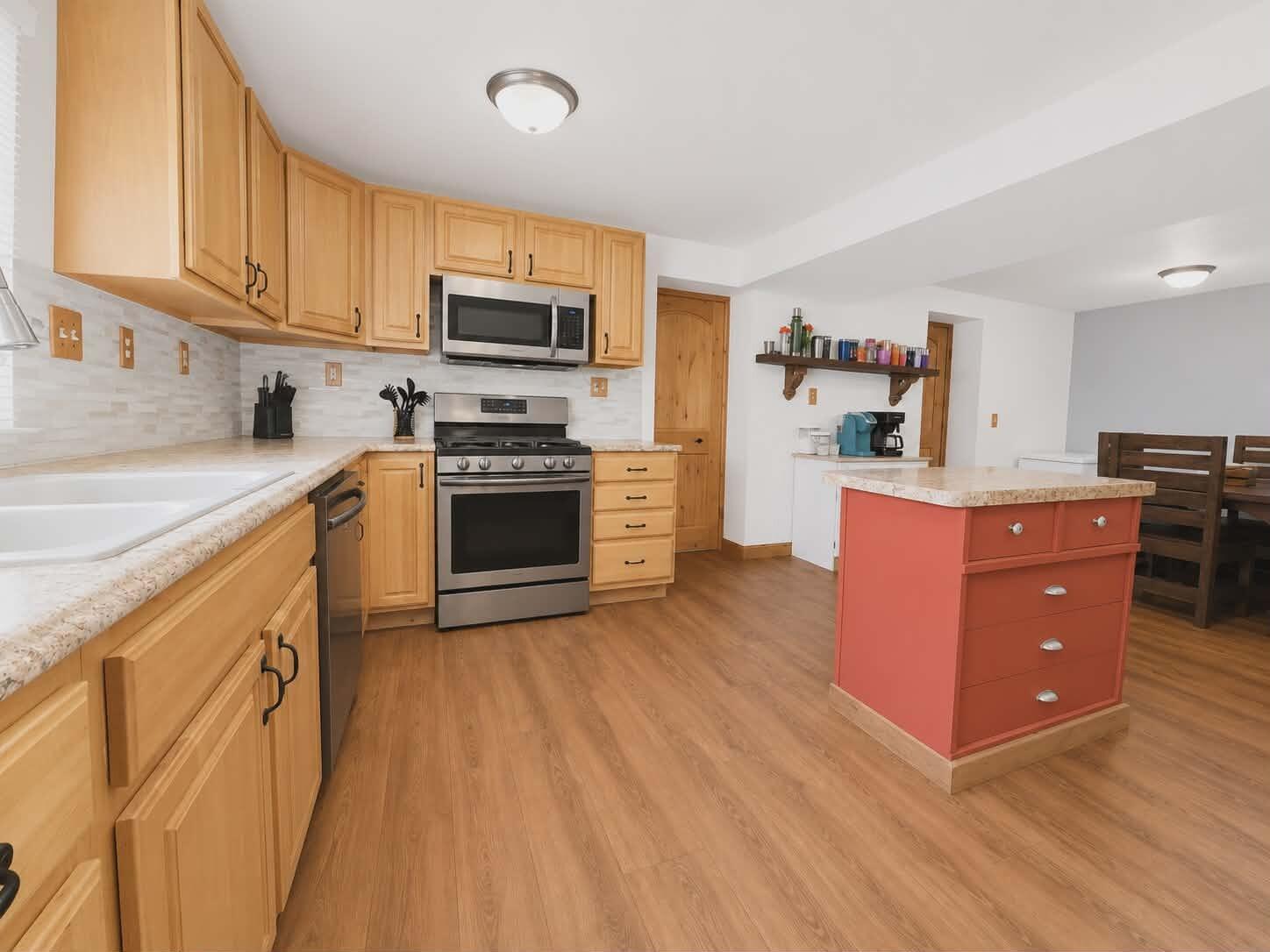 3640 Saint Luke Drive Property Photo 3