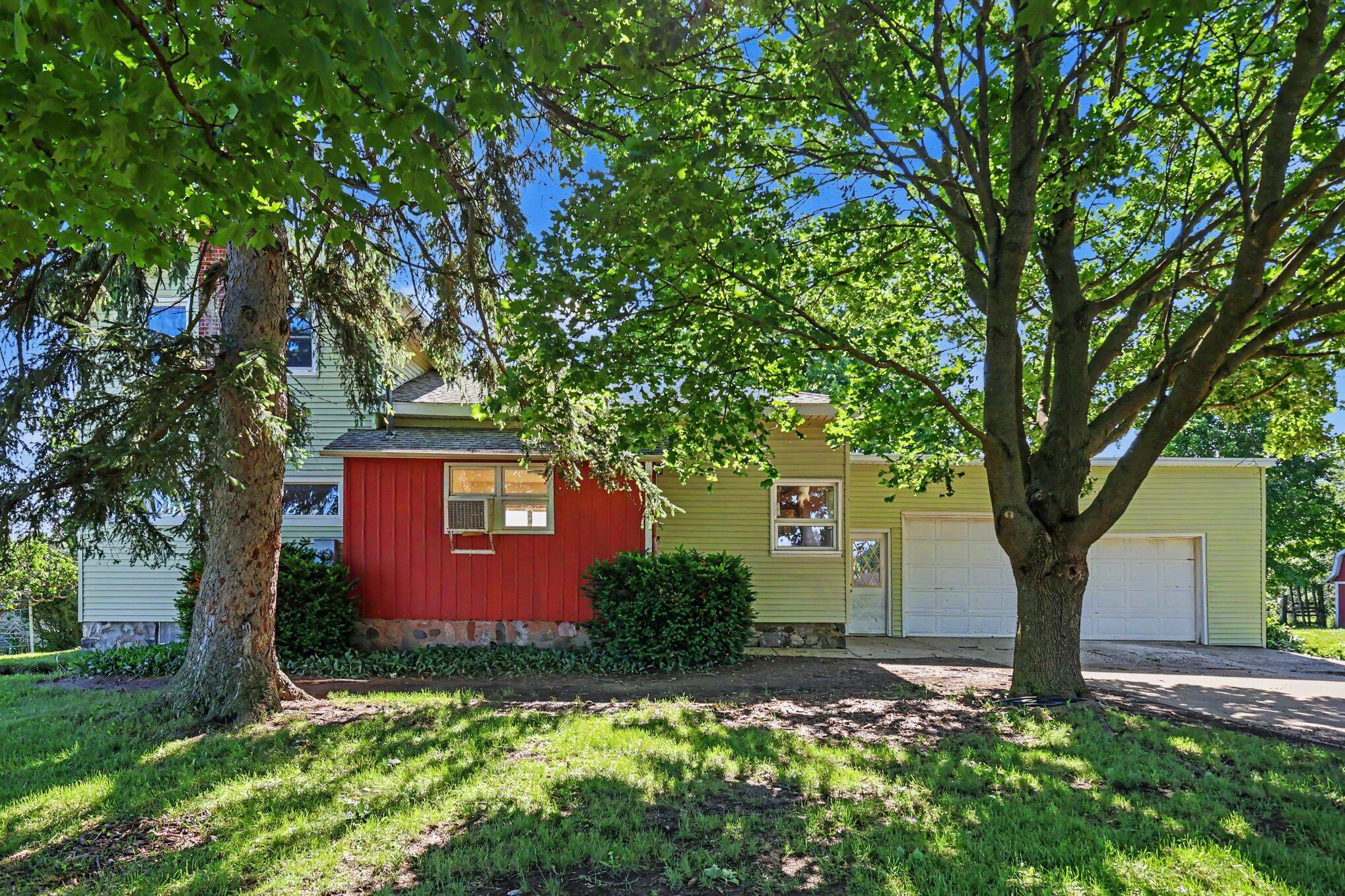 6923 Young Road Property Photo 1