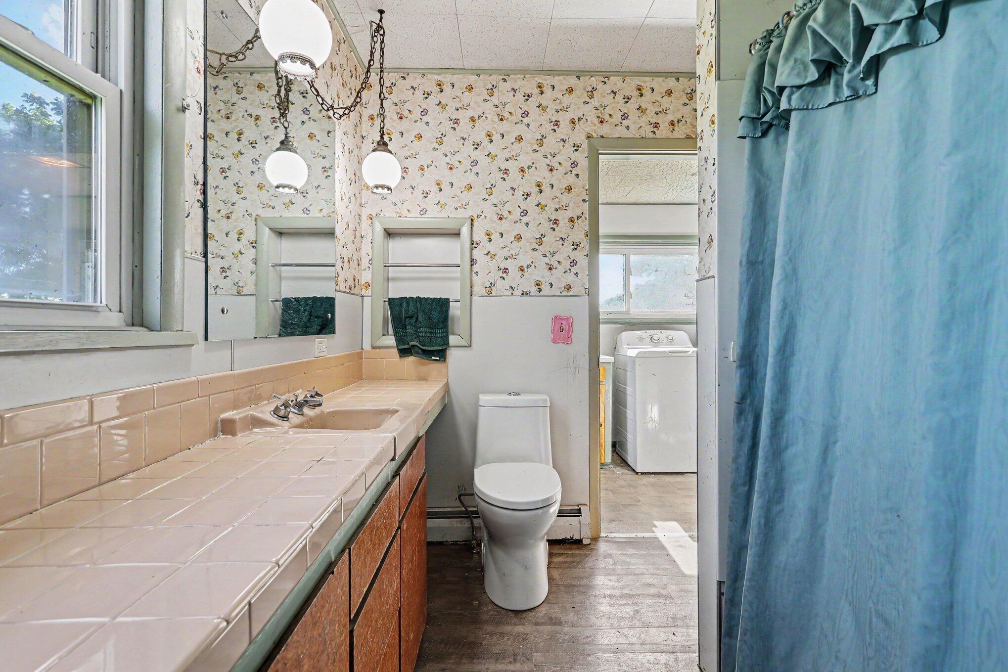6923 Young Road Property Photo 7