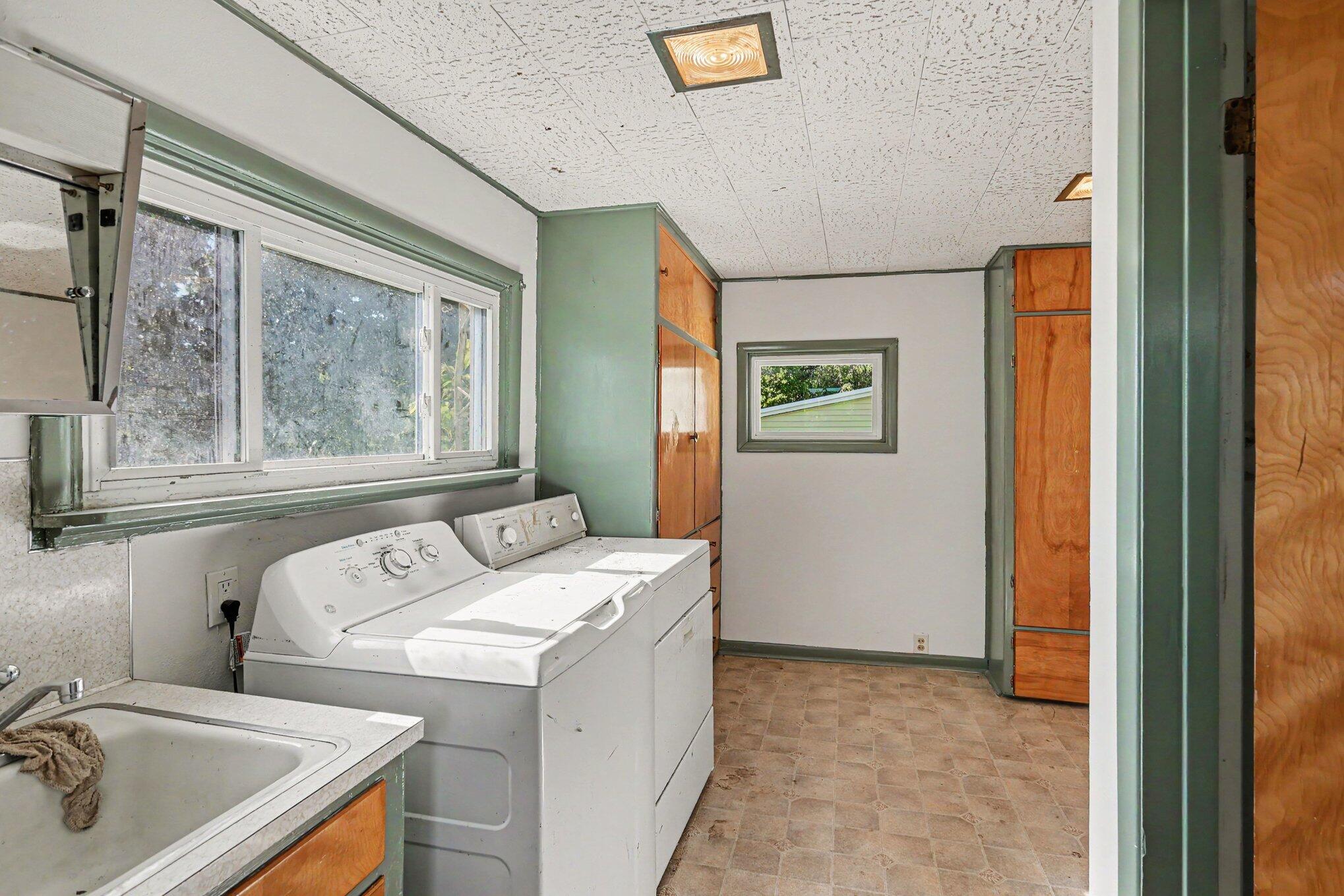 6923 Young Road Property Photo 17