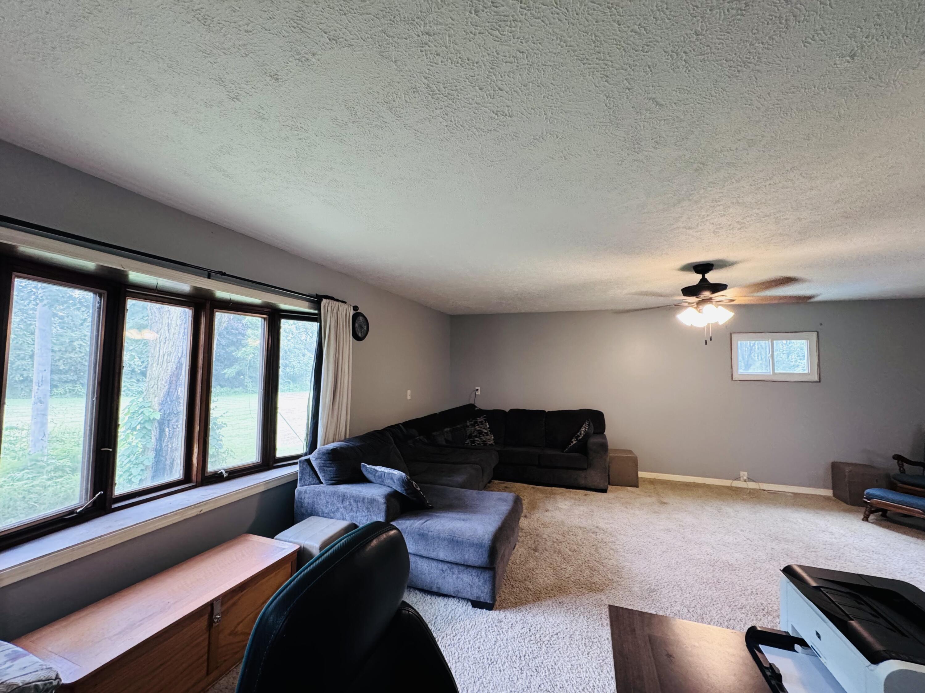 9460 M-140 Property Photo 8