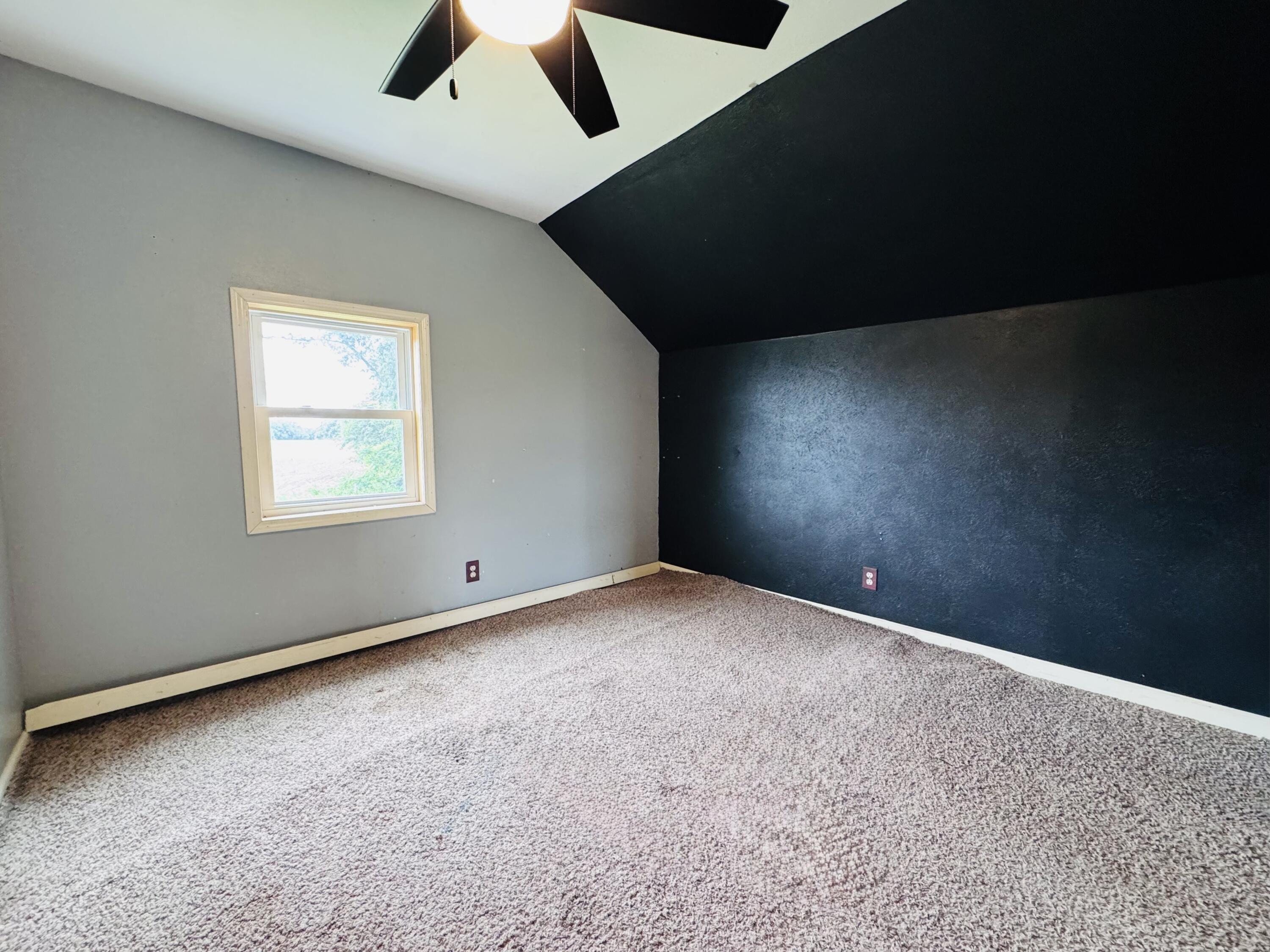 9460 M-140 Property Photo 20