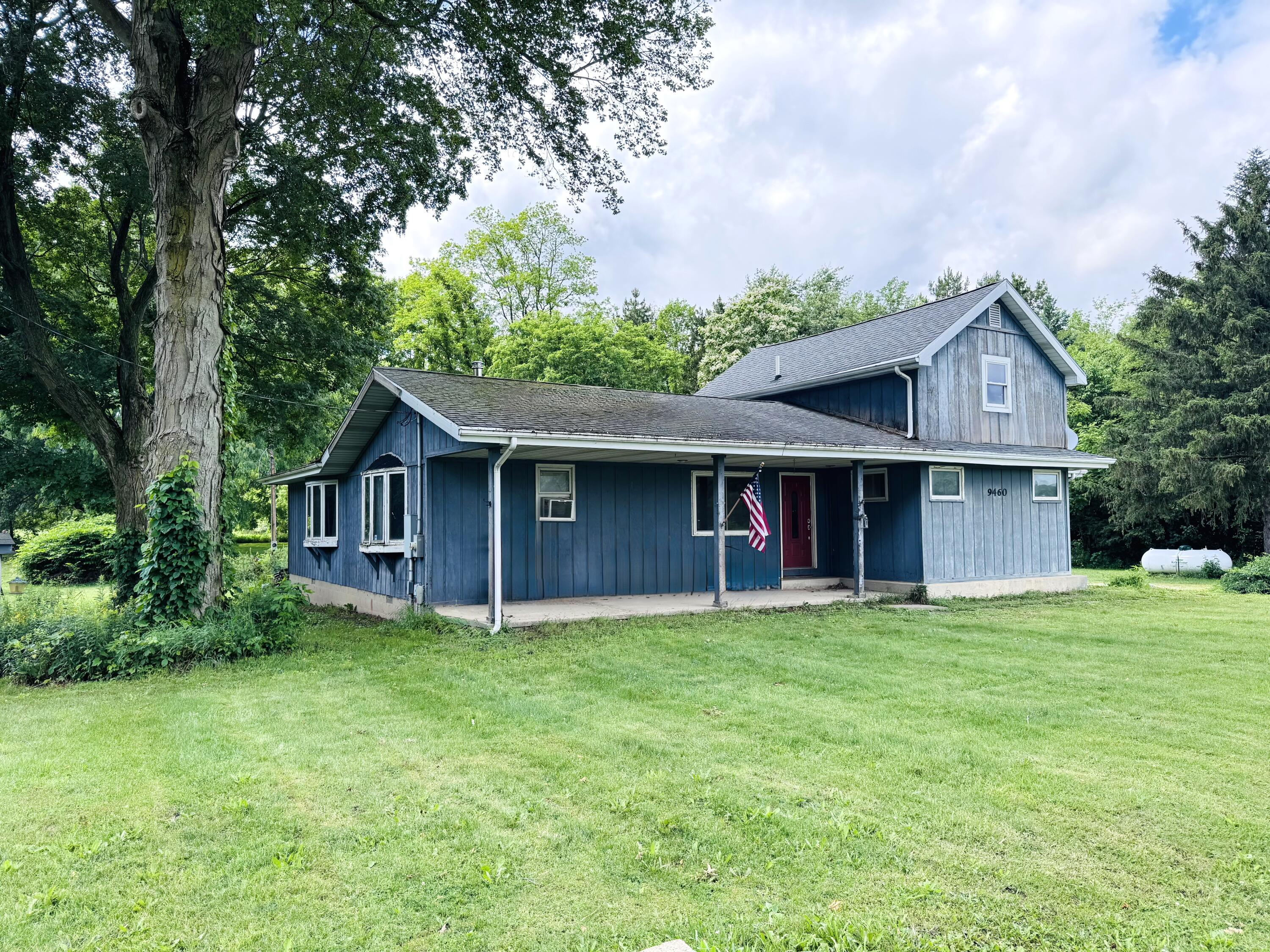 9460 M-140 Property Photo 23